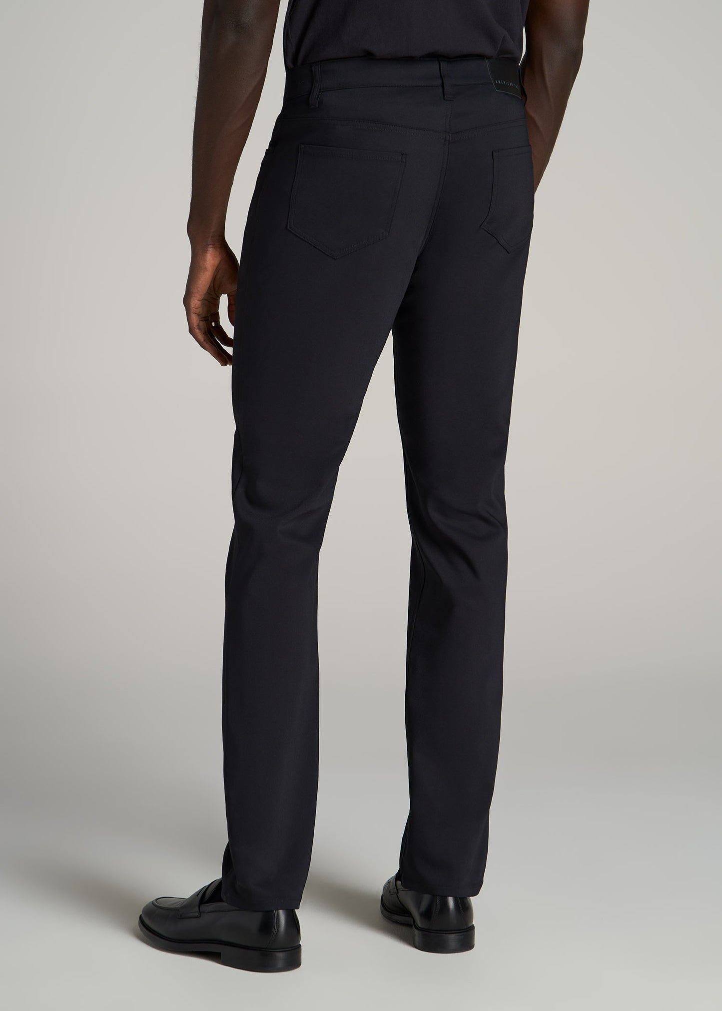 365 Stretch 5-Pocket TAPERED Pants for Tall Men in Black