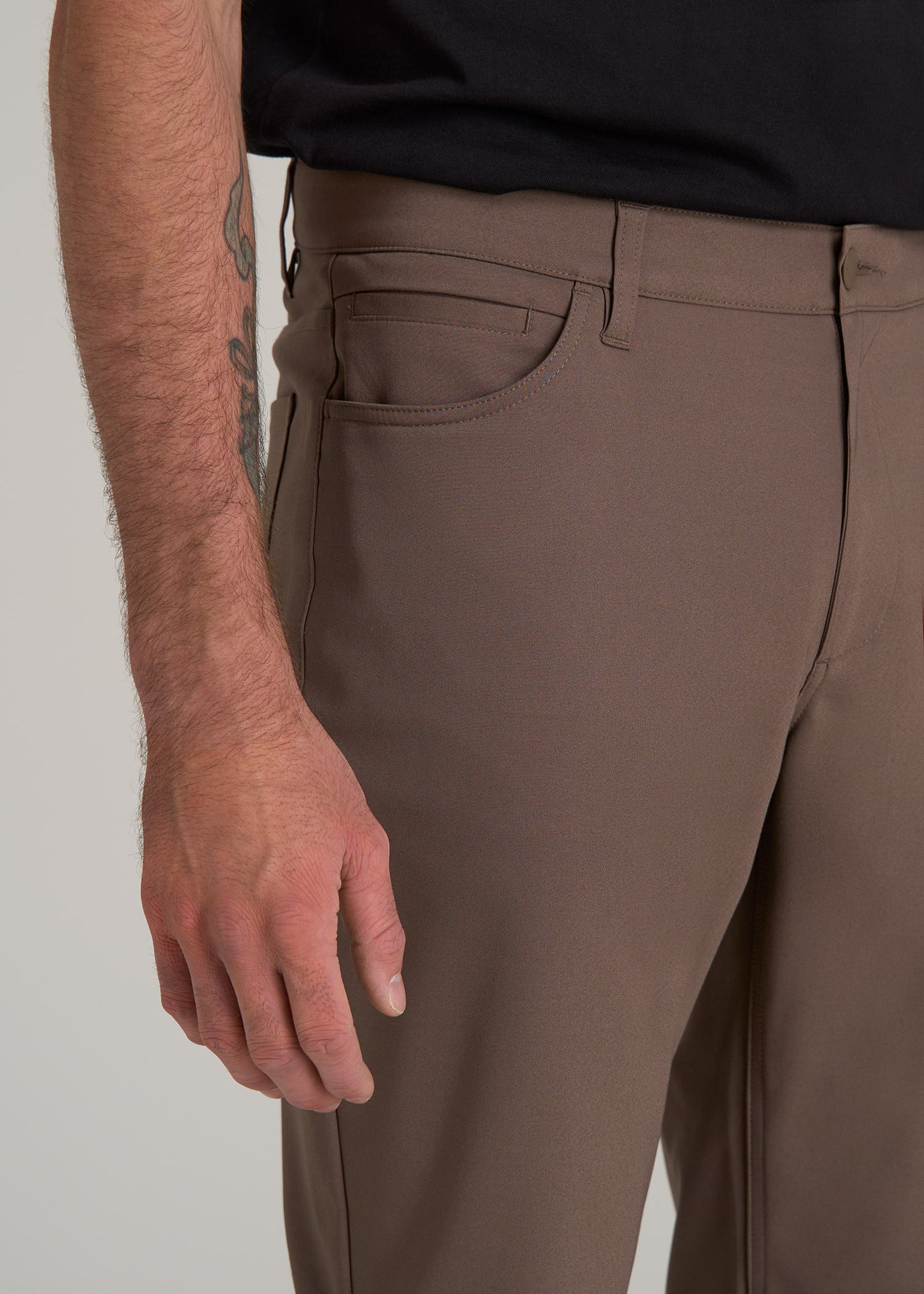 365 Stretch 5-Pocket TAPERED Pants for Tall Men in Washed Brown