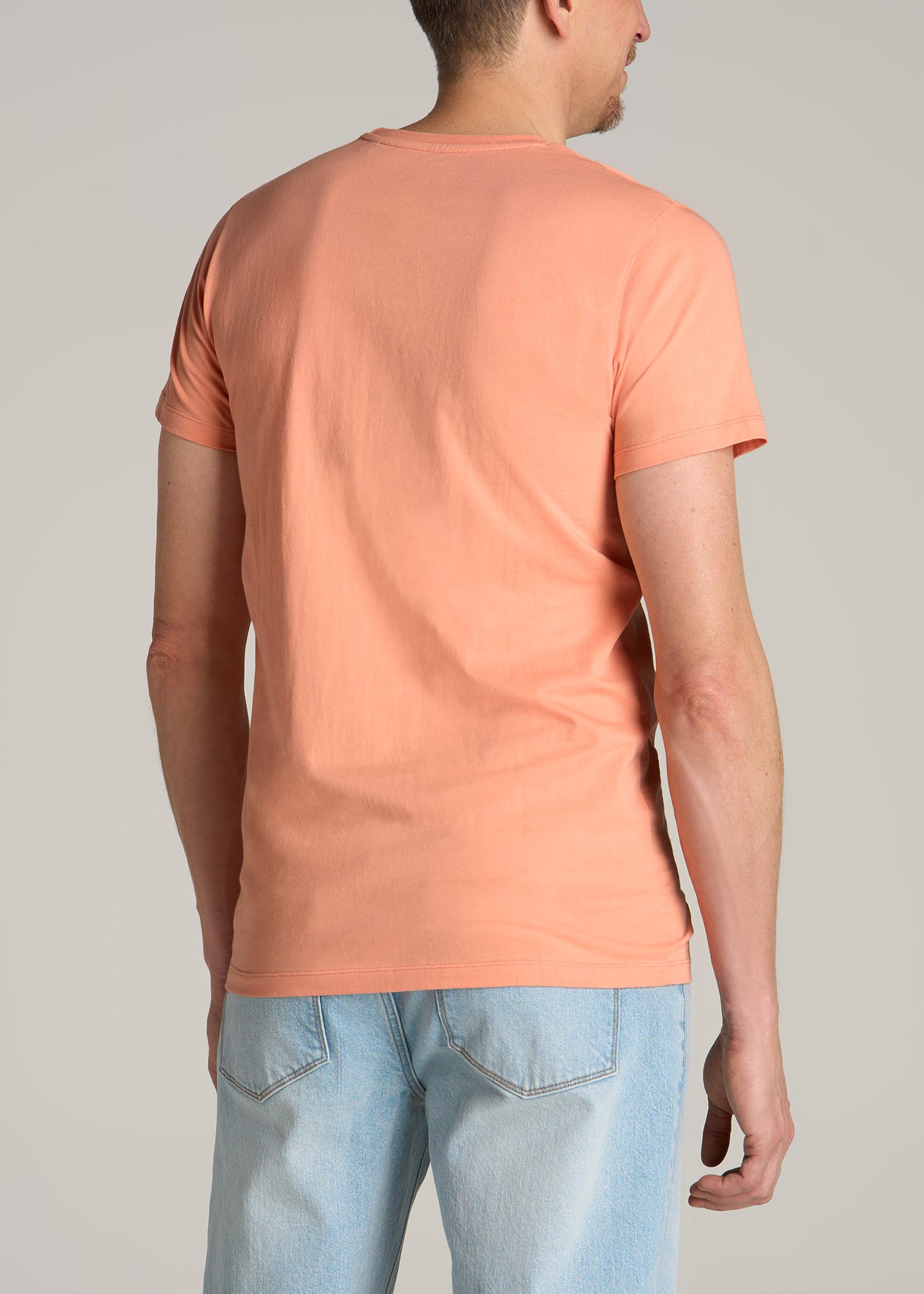 MODERN-FIT Embroidered Logo Crewneck T-Shirt for Tall Men in Apricot Crush