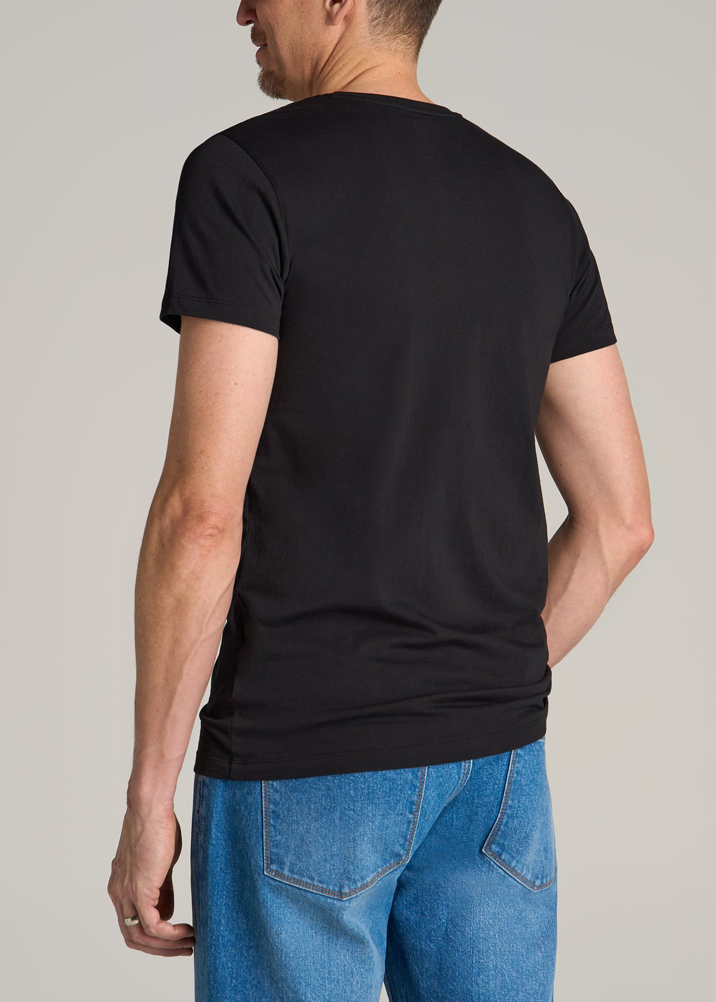 MODERN-FIT Embroidered Logo Crewneck T-Shirt for Tall Men in Black