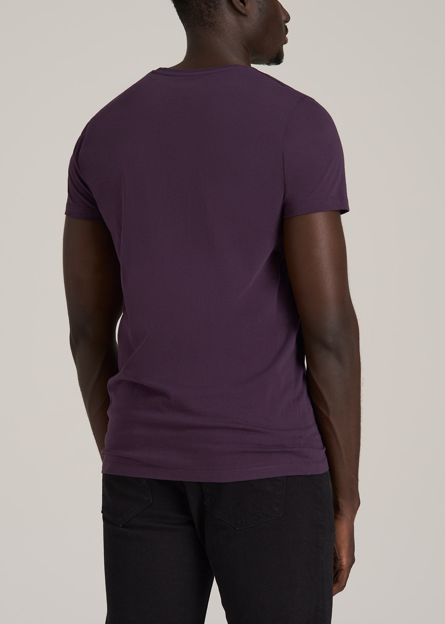 MODERN-FIT Embroidered Logo Crewneck T-Shirt for Tall Men in Midnight Plum