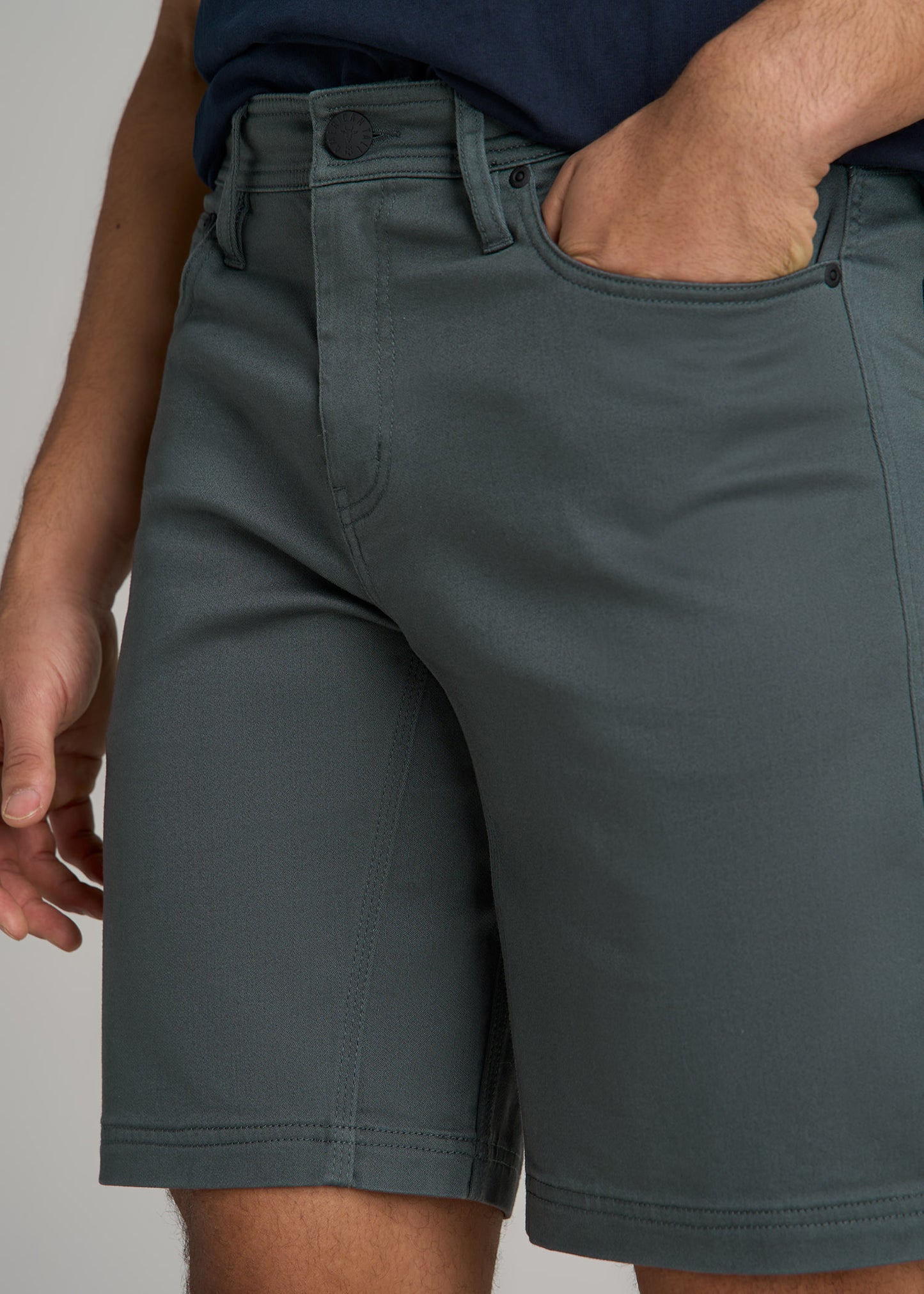 Everyday Comfort 5 Pocket Short for Tall Men in Soft Green