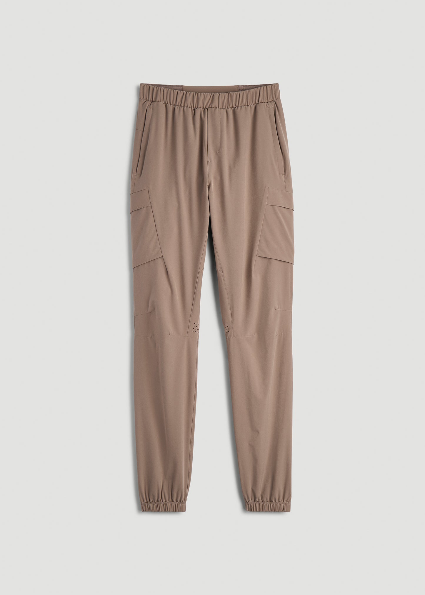 Featherweight Cargo Training Jogger for Tall Men in Dark Sand