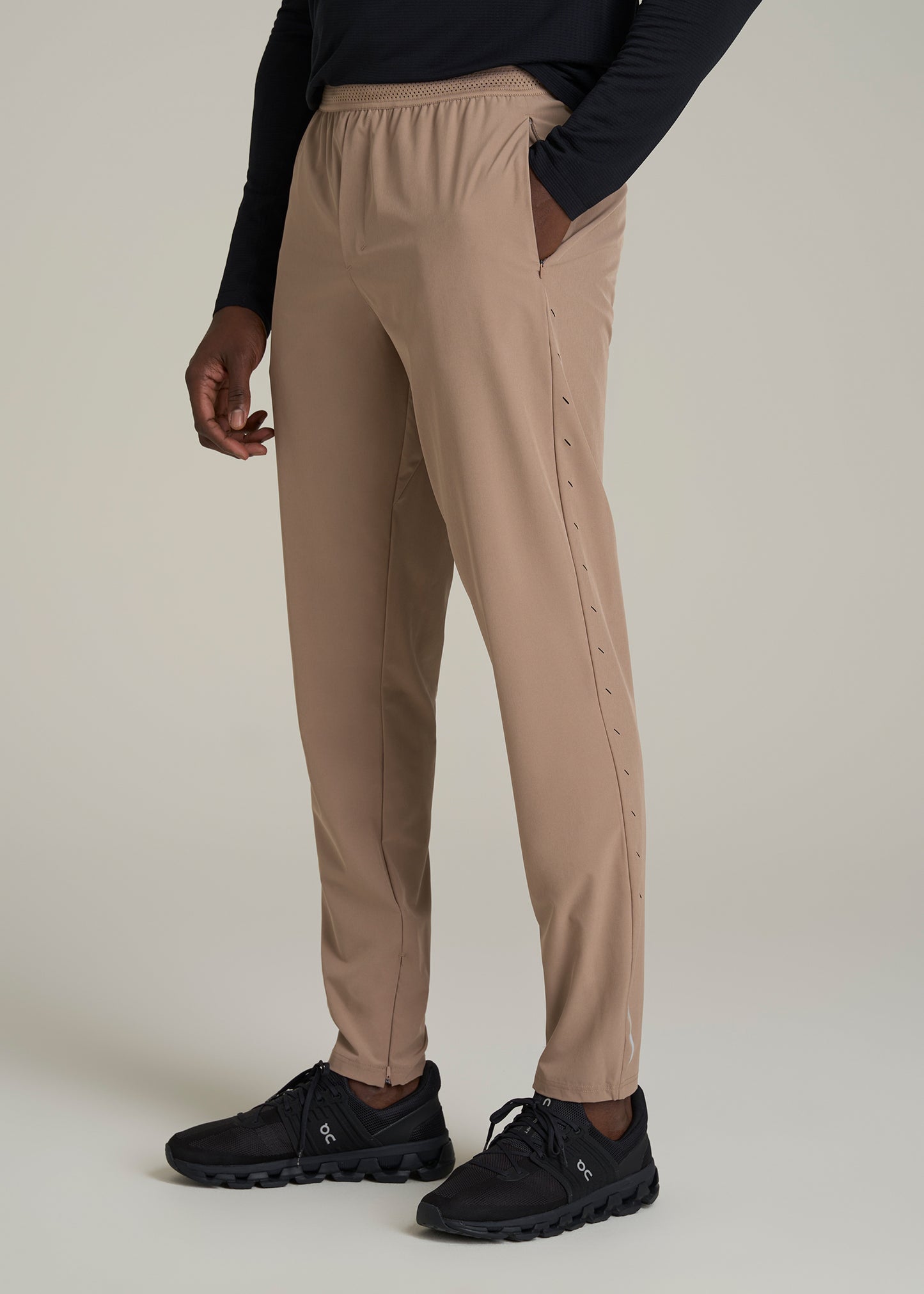 Featherweight Running Pant for Tall Men in Dark Sand