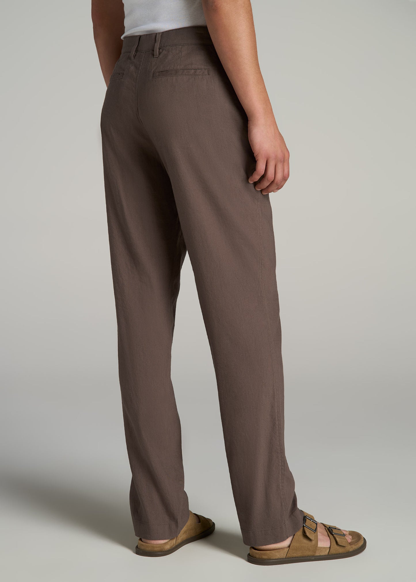 Garment Dyed Linen Casual Pants for Tall Men in Washed Brown