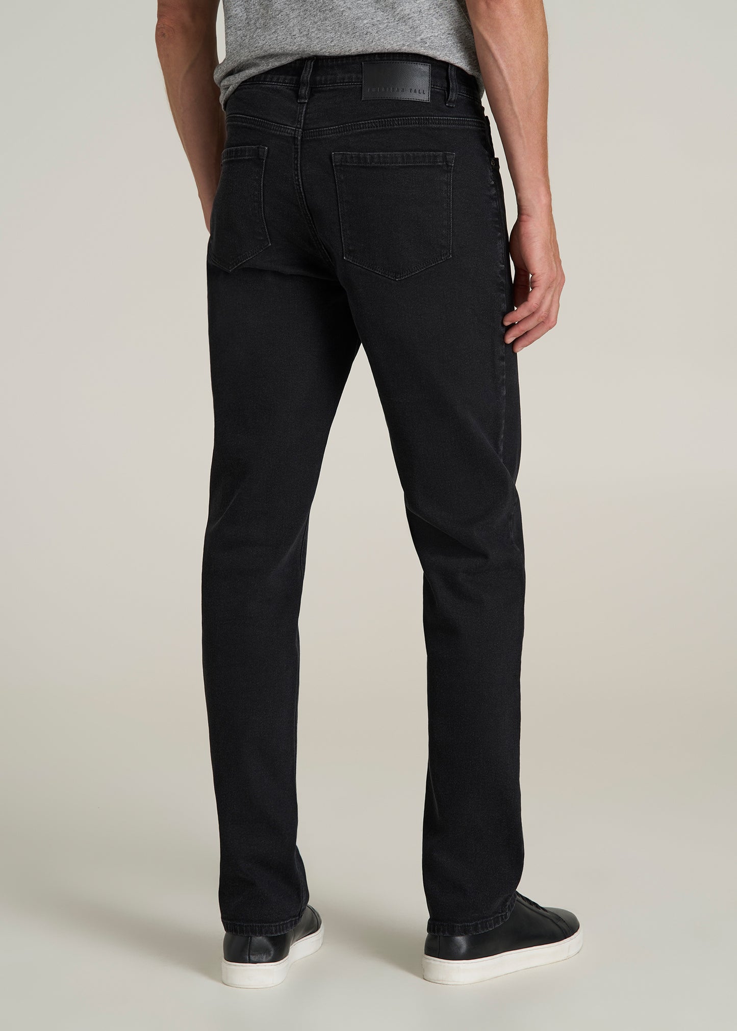 J1 STRAIGHT LEG Jeans for Tall Men in Onyx Black Wash