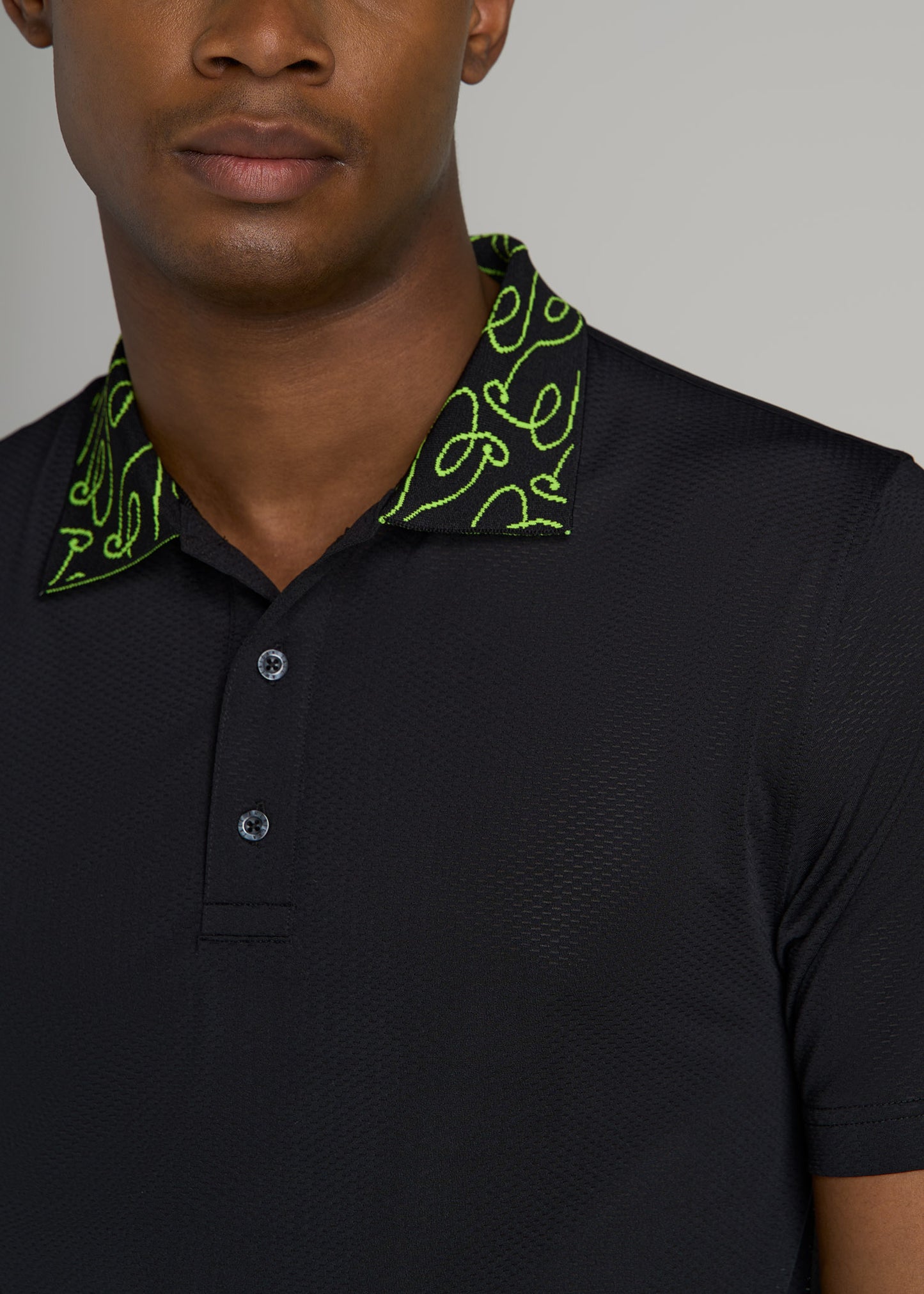 Jacquard Knit Collar Golf Polo Shirt for Tall Men in Black