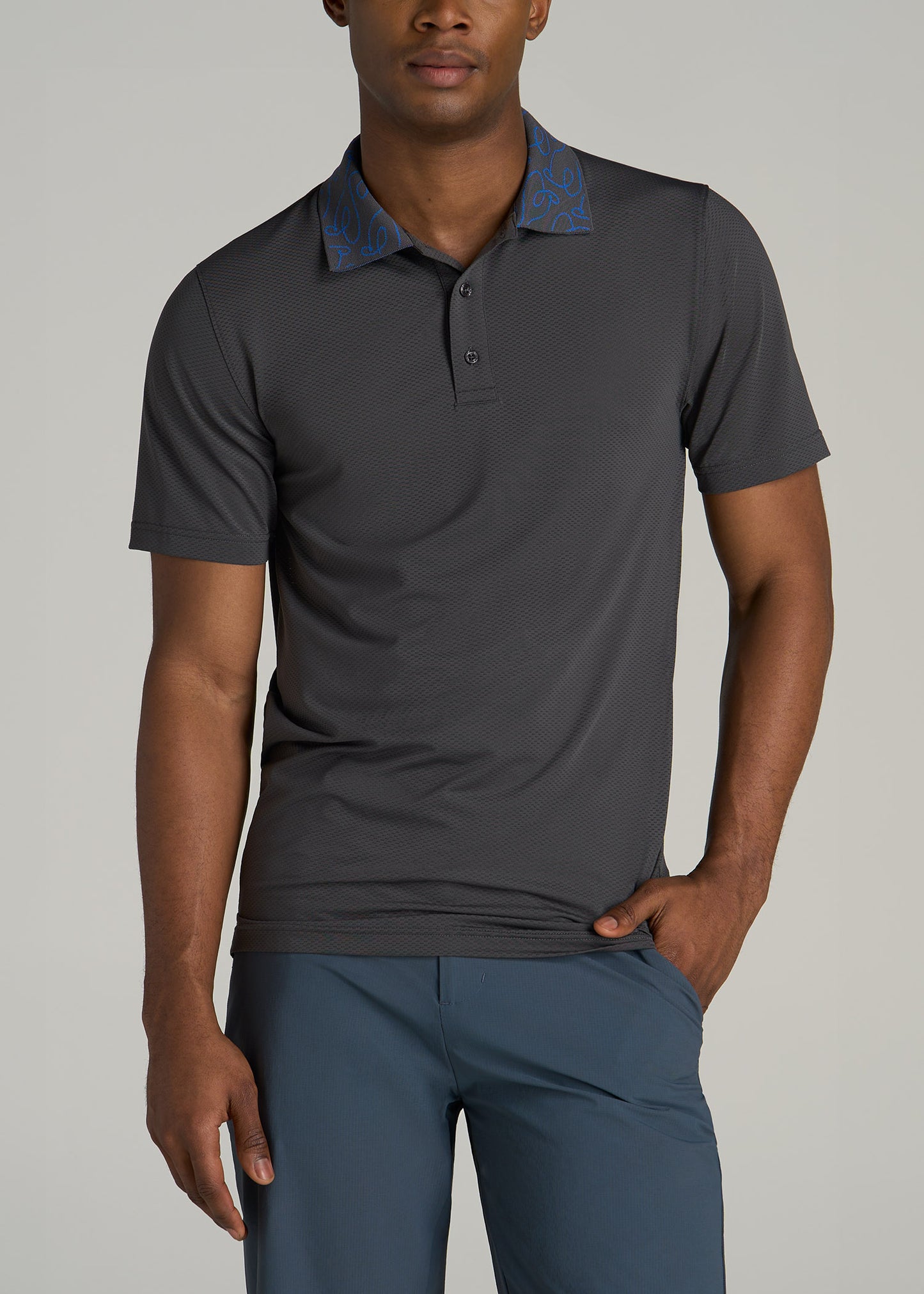 Jacquard Knit Collar Golf Polo Shirt for Tall Men in Steel Grey