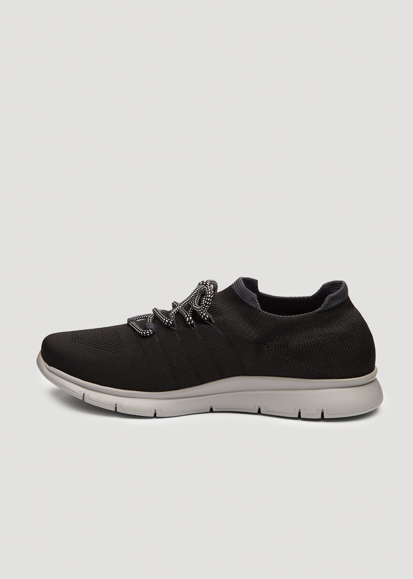 American-Tall-Men-Knit-Runners-Black-Side