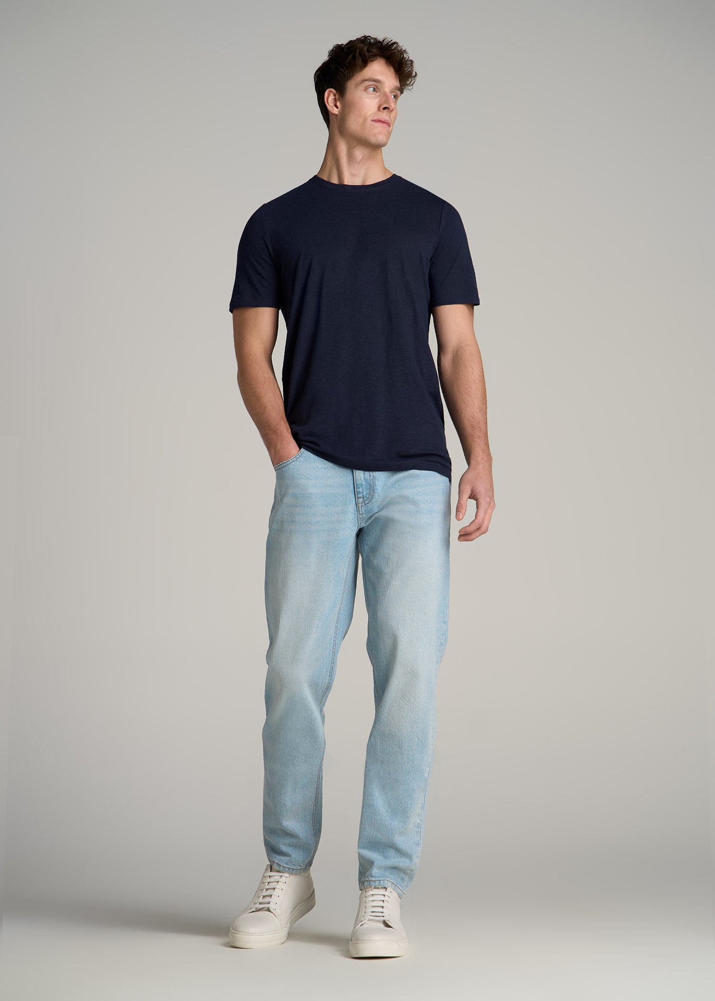 Linen Crewneck T-Shirt for Tall Men in Evening Blue