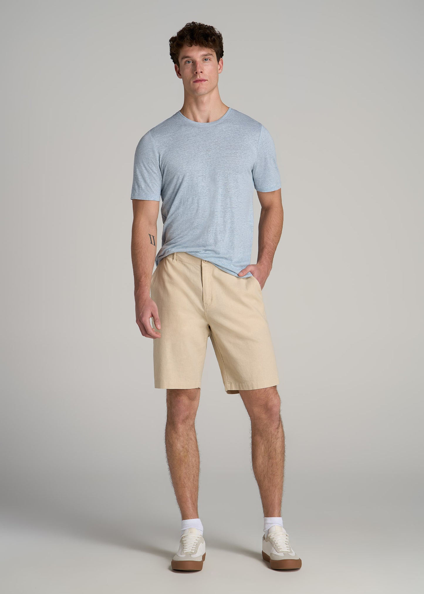 Linen Crewneck T-Shirt for Tall Men in Sky Blue Mix