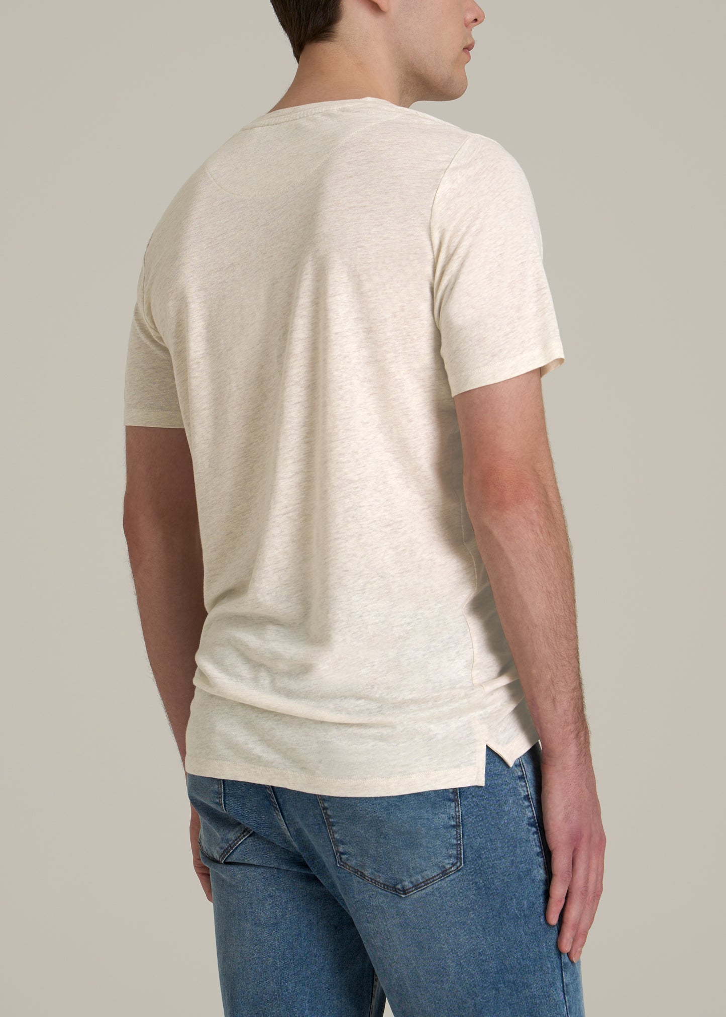 Linen Crewneck T-Shirt for Tall Men in Heathered Oatmeal