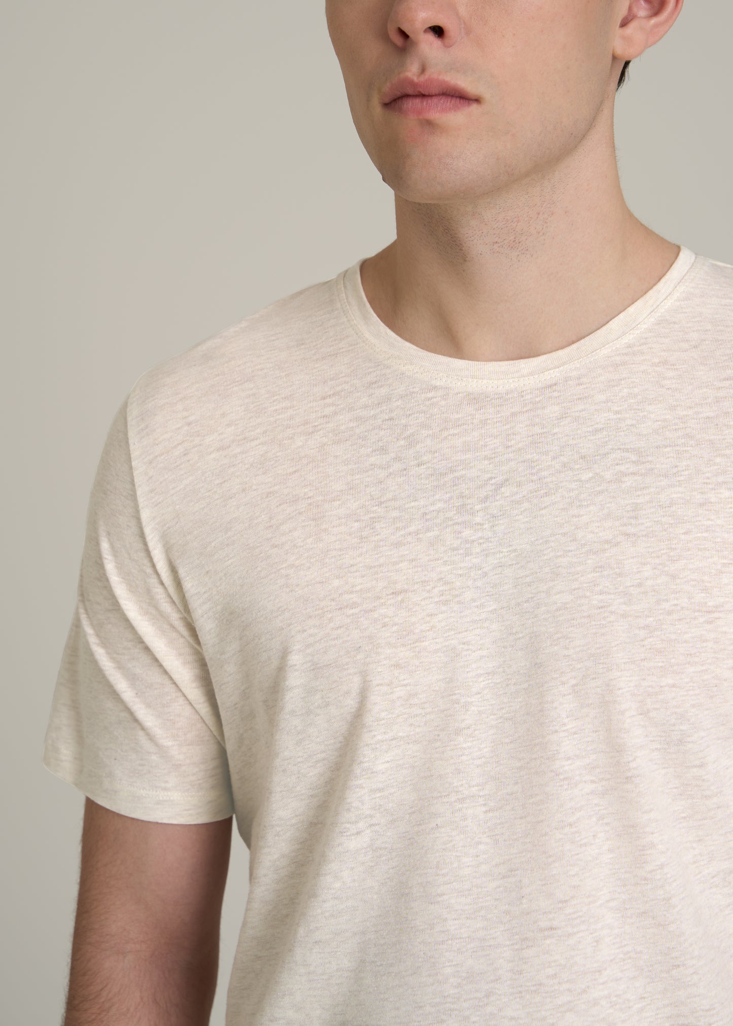 Linen Crewneck T-Shirt for Tall Men in Heathered Oatmeal