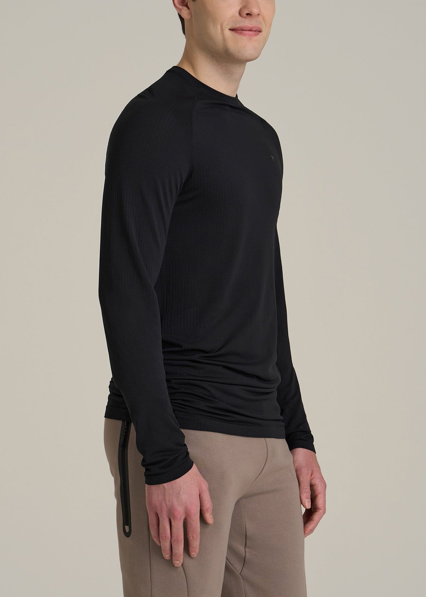 Long Sleeve Vented Training Top for Tall Men in Black