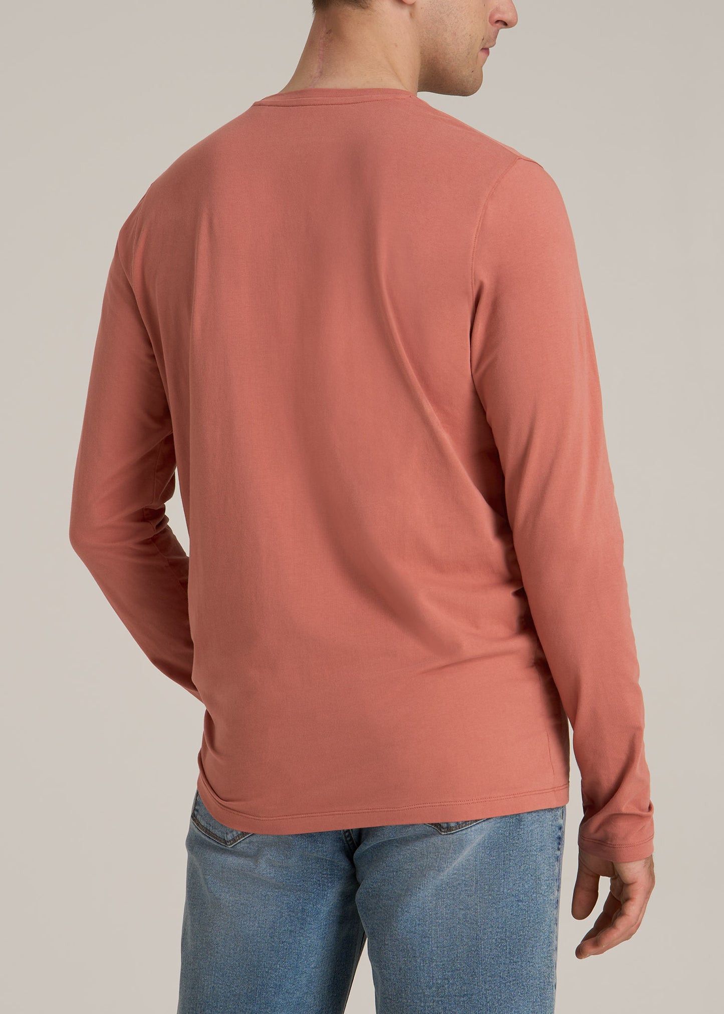 The Essential MODERN-FIT Crewneck Long Sleeve Tall Men's Tee in Persimmon