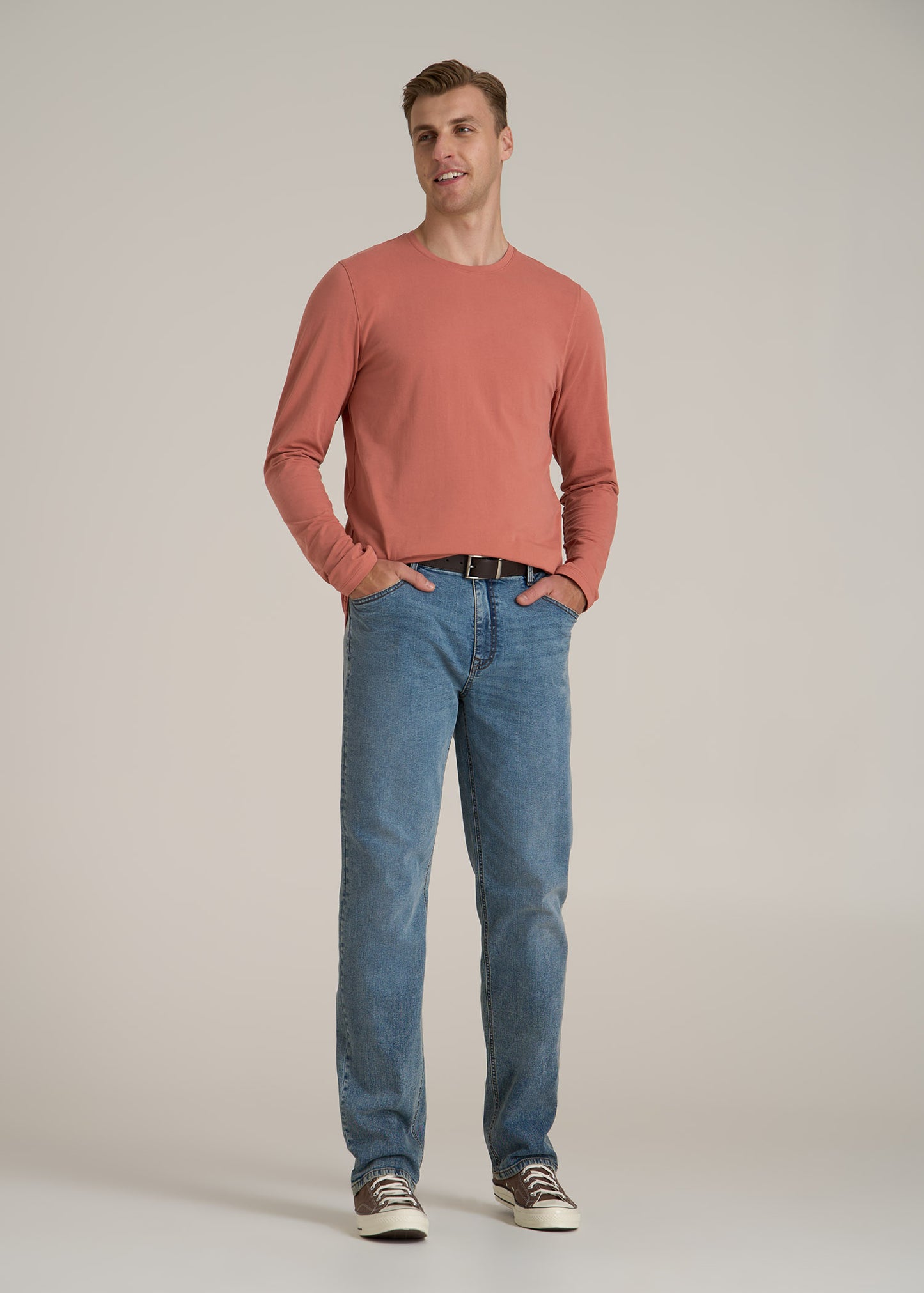 The Essential MODERN-FIT Crewneck Long Sleeve Tall Men's Tee in Persimmon