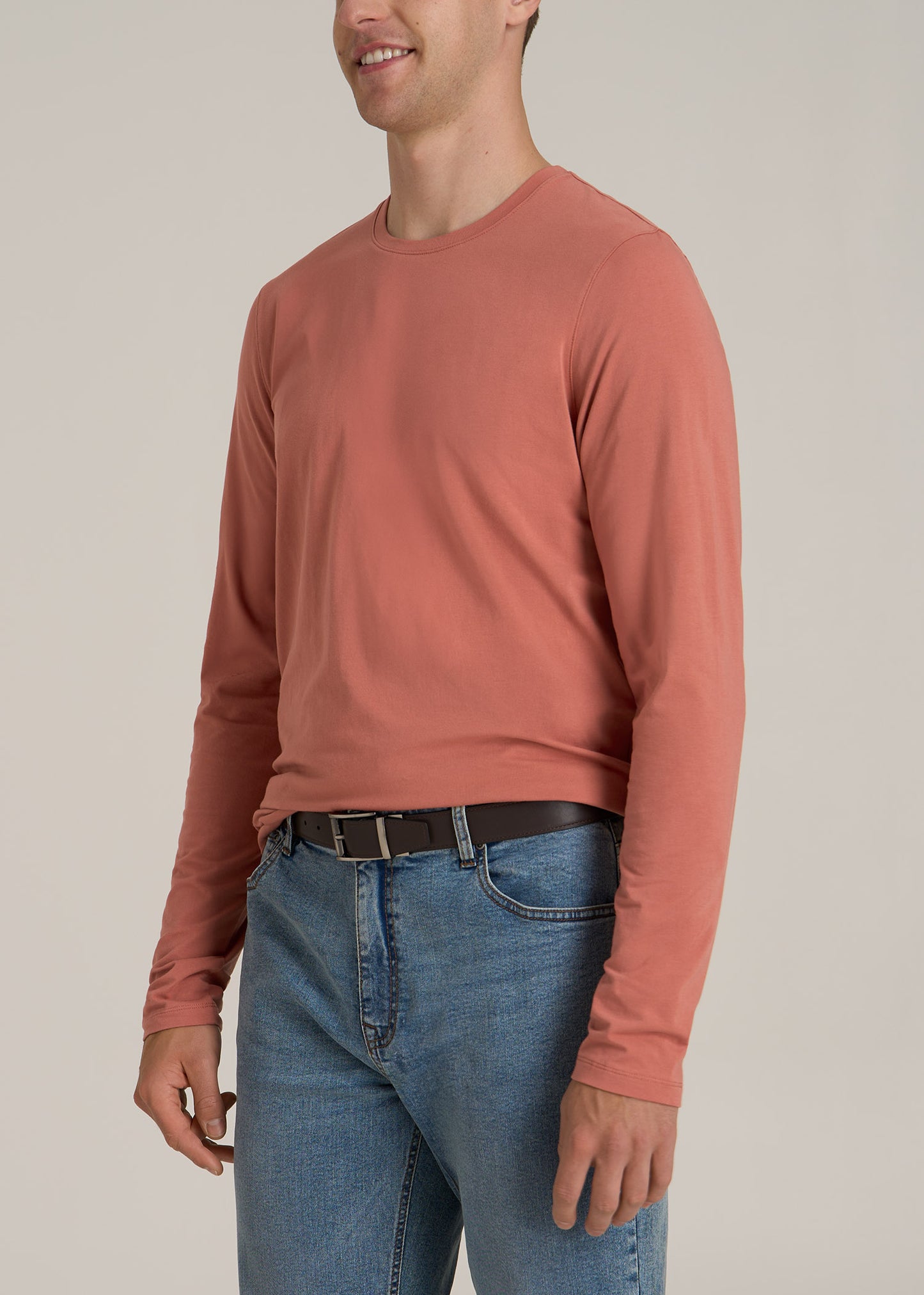 The Essential MODERN-FIT Crewneck Long Sleeve Tall Men's Tee in Persimmon