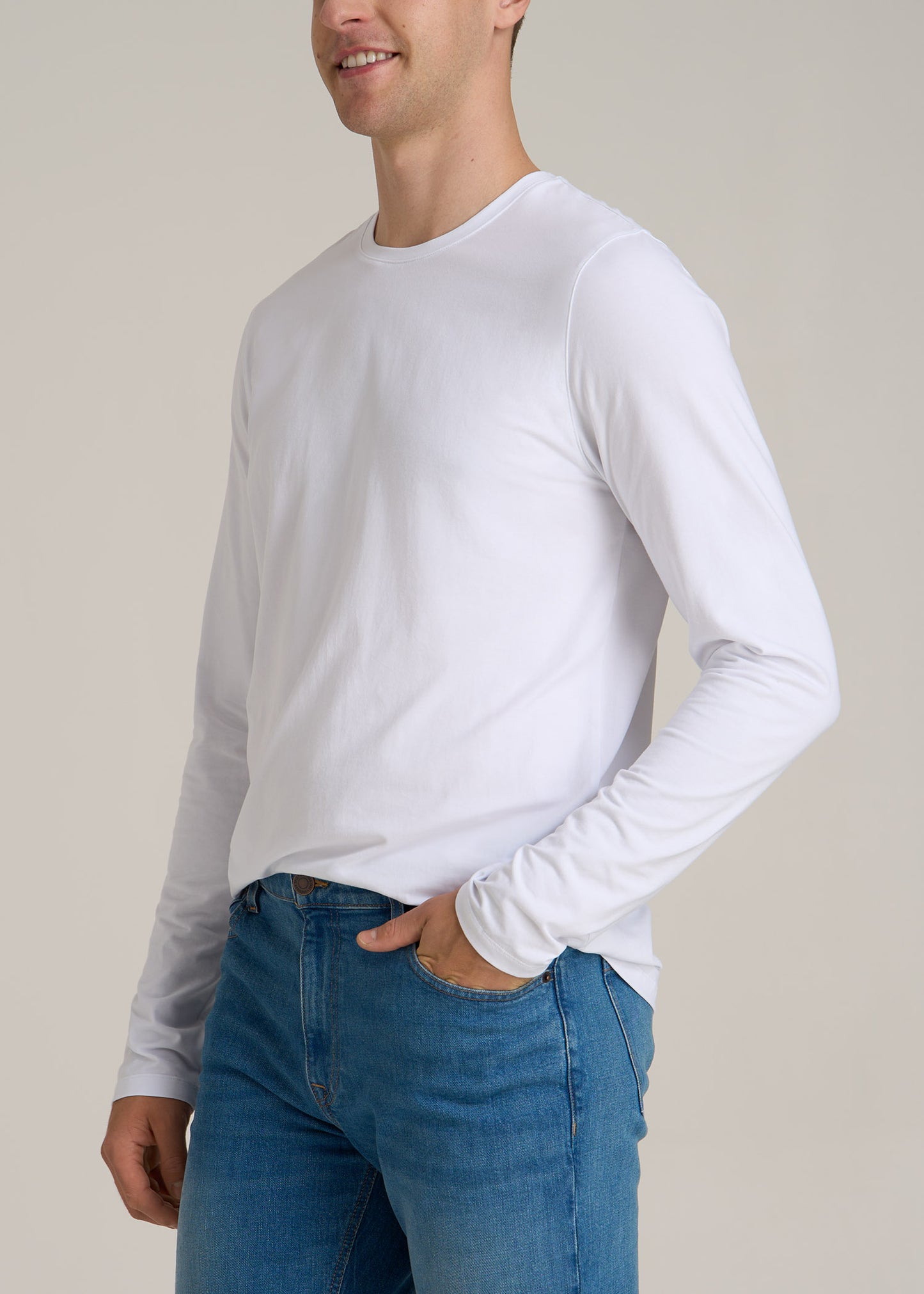 The Essential MODERN-FIT Crewneck Long Sleeve Tall Men's Tee in White