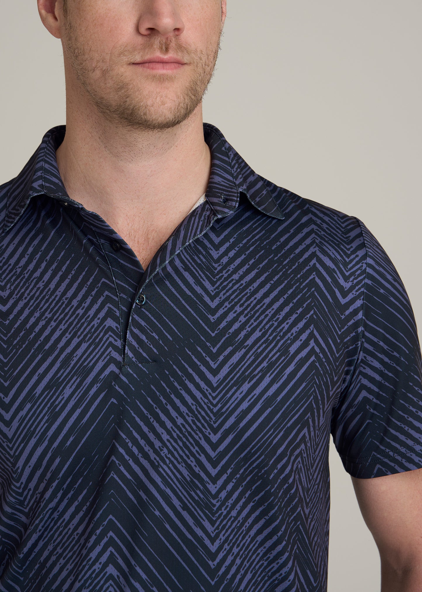 Golf Performance Print Tall Men's Polo Shirt in Future Dusk Chevron