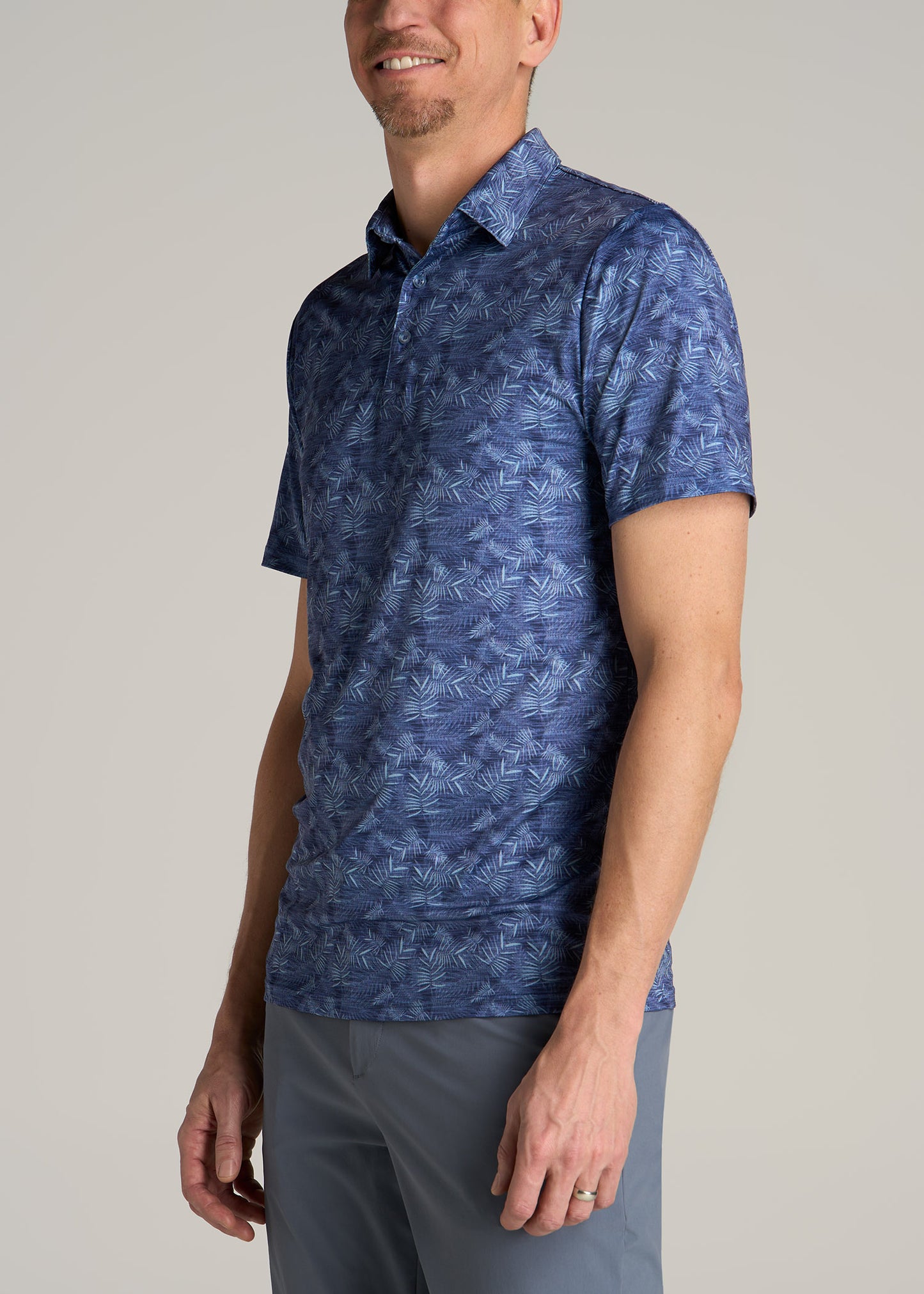 Golf Performance Print Tall Men's Polo Shirt in Navy Palms