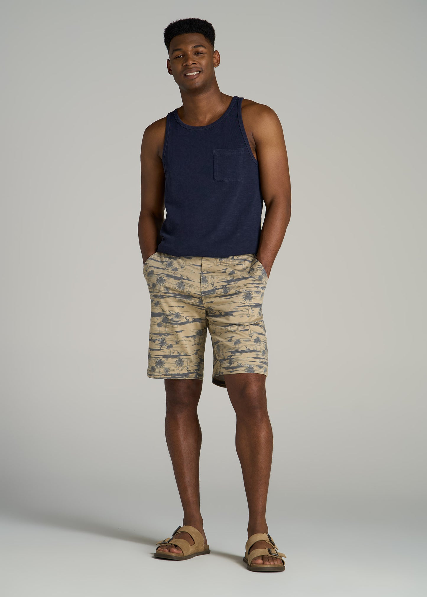 Printed Stretch Cotton Shorts for Tall Men in Grey Oceanic Print