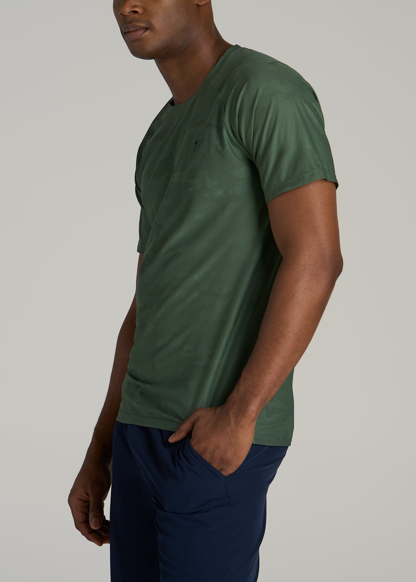 Raglan Training T-Shirt for Tall Men in Forest Green