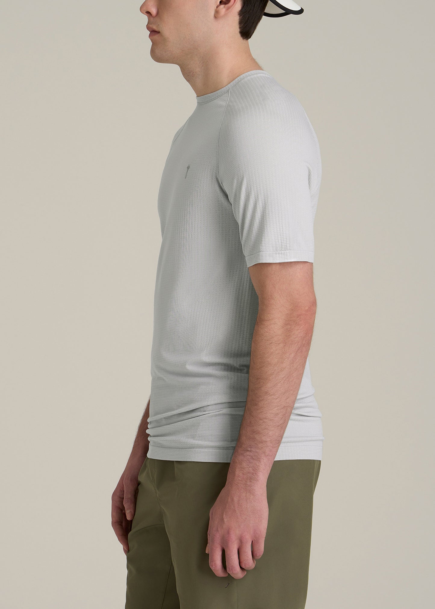 Vented Training Top for Tall Men in Silver Drop