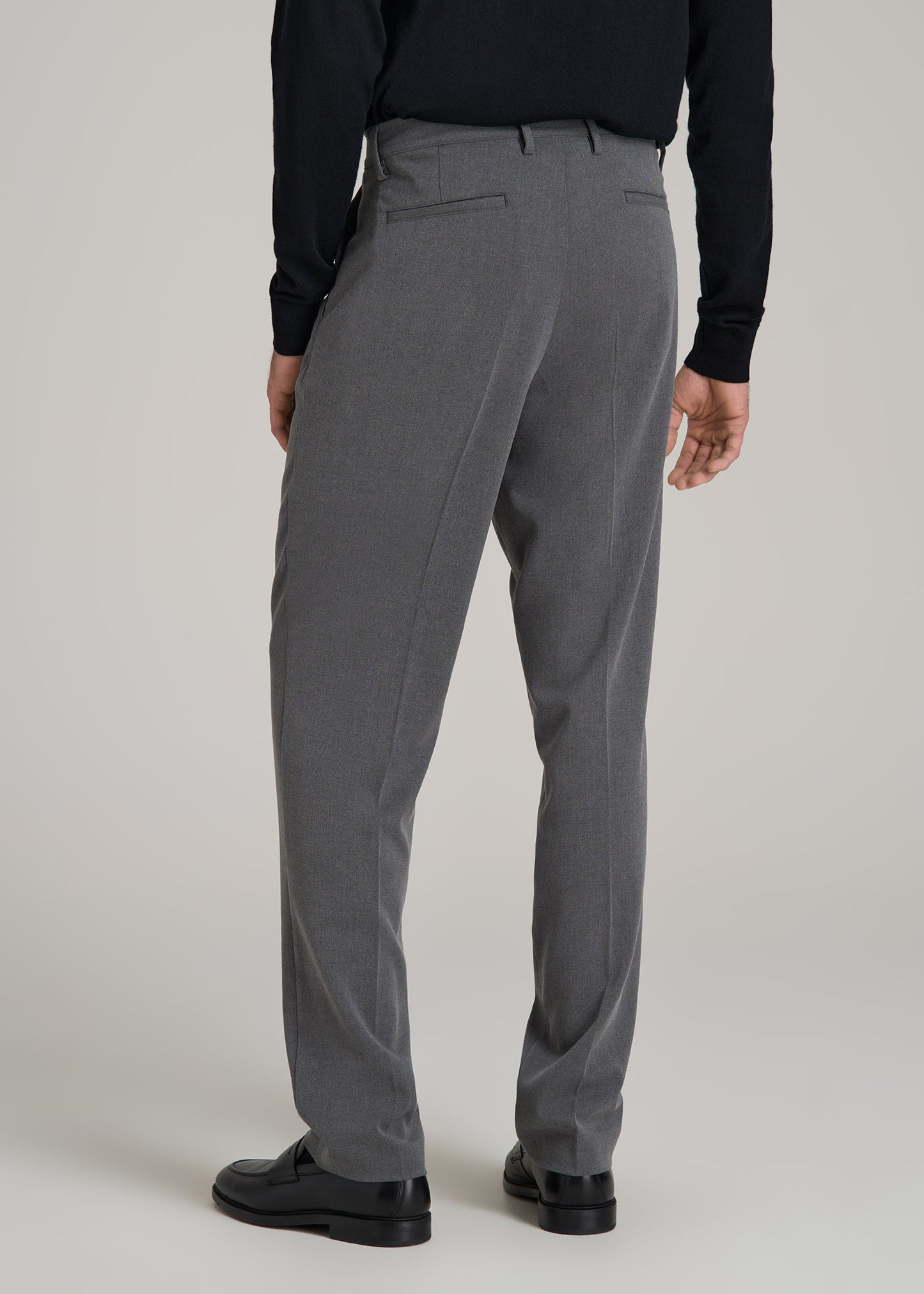 Tall Men's Relaxed Pleated Trouser in Charcoal Mix