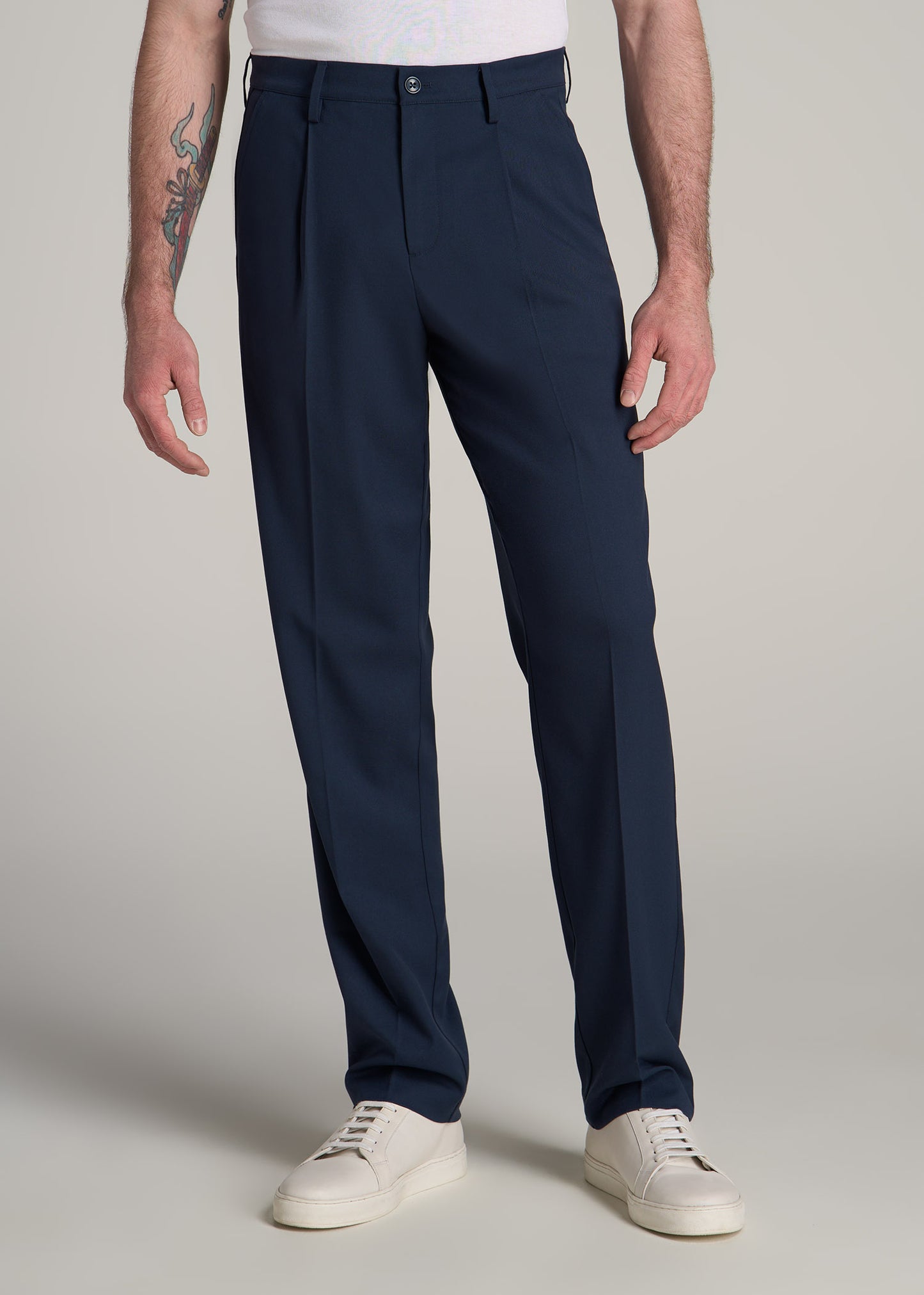 Tall Men's Relaxed Pleated Trouser in Deep Cove