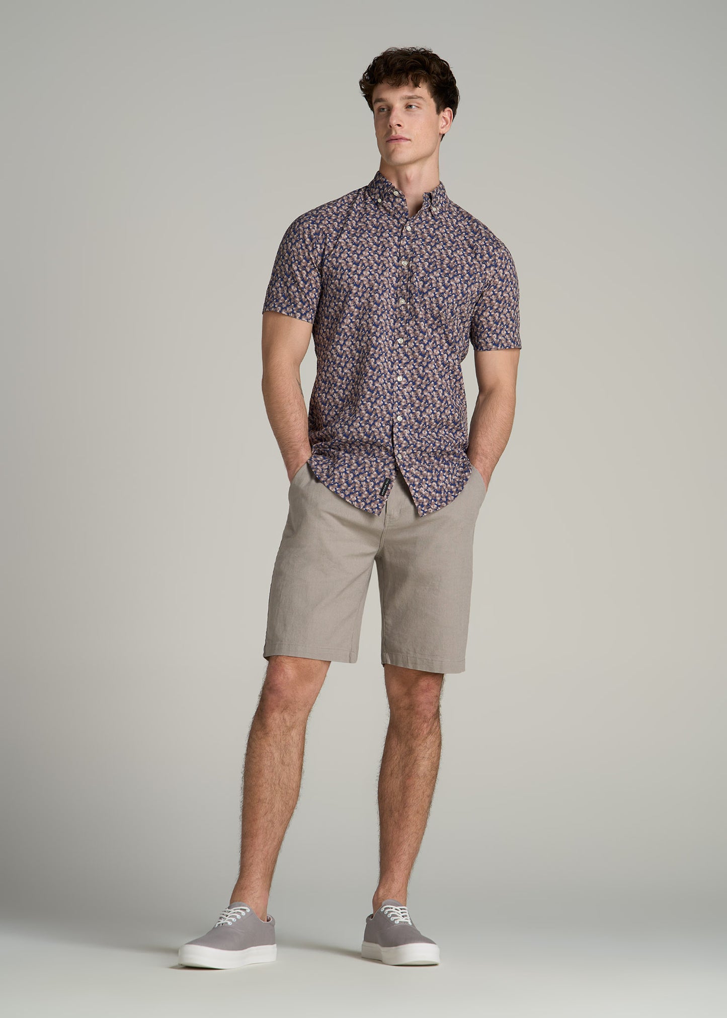 Seersucker Tall Men's Short Sleeve Shirt in Beige & Indigo Blossom Print