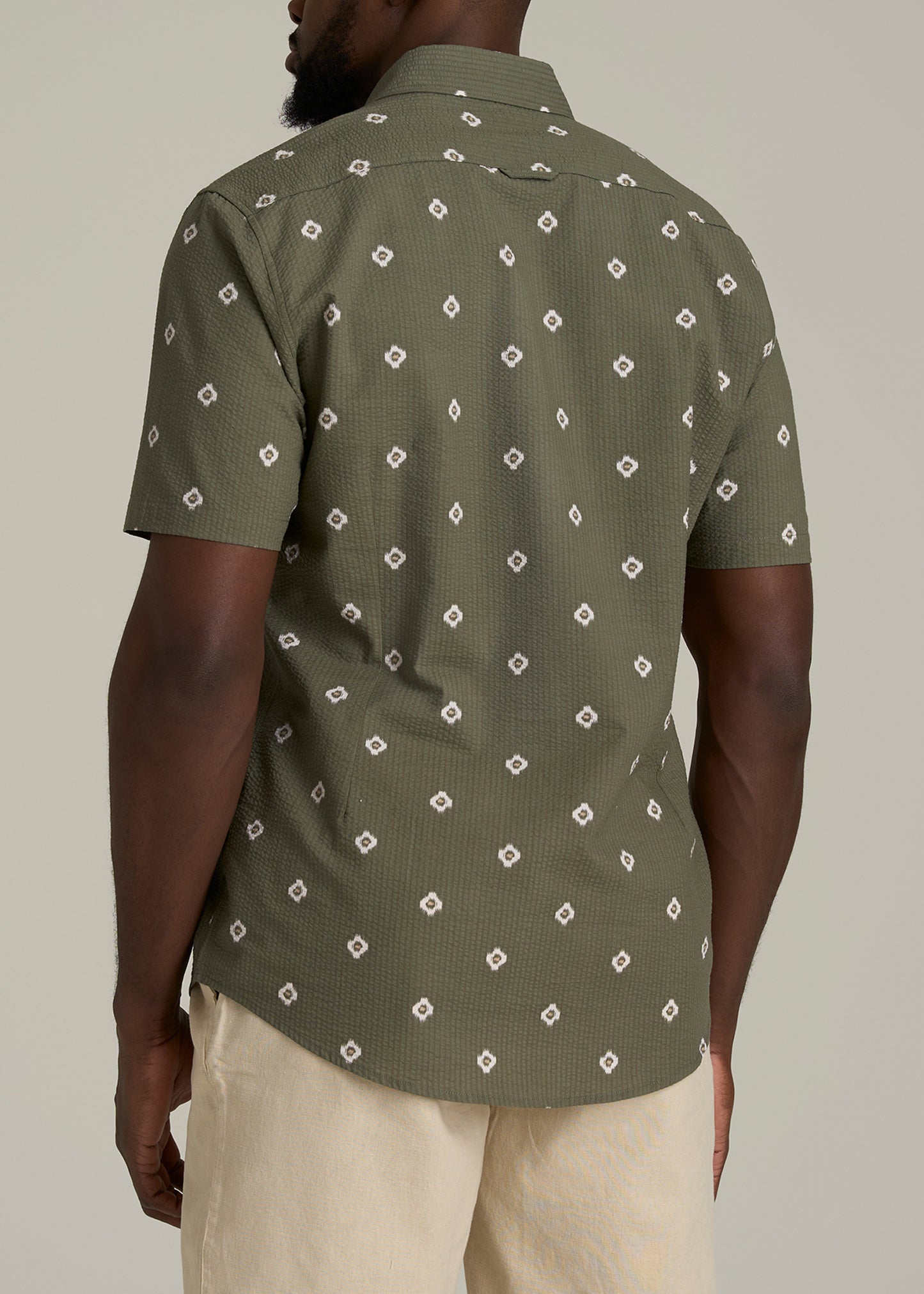 Seersucker Tall Men's Short Sleeve Shirt in Olive and Beige Floral