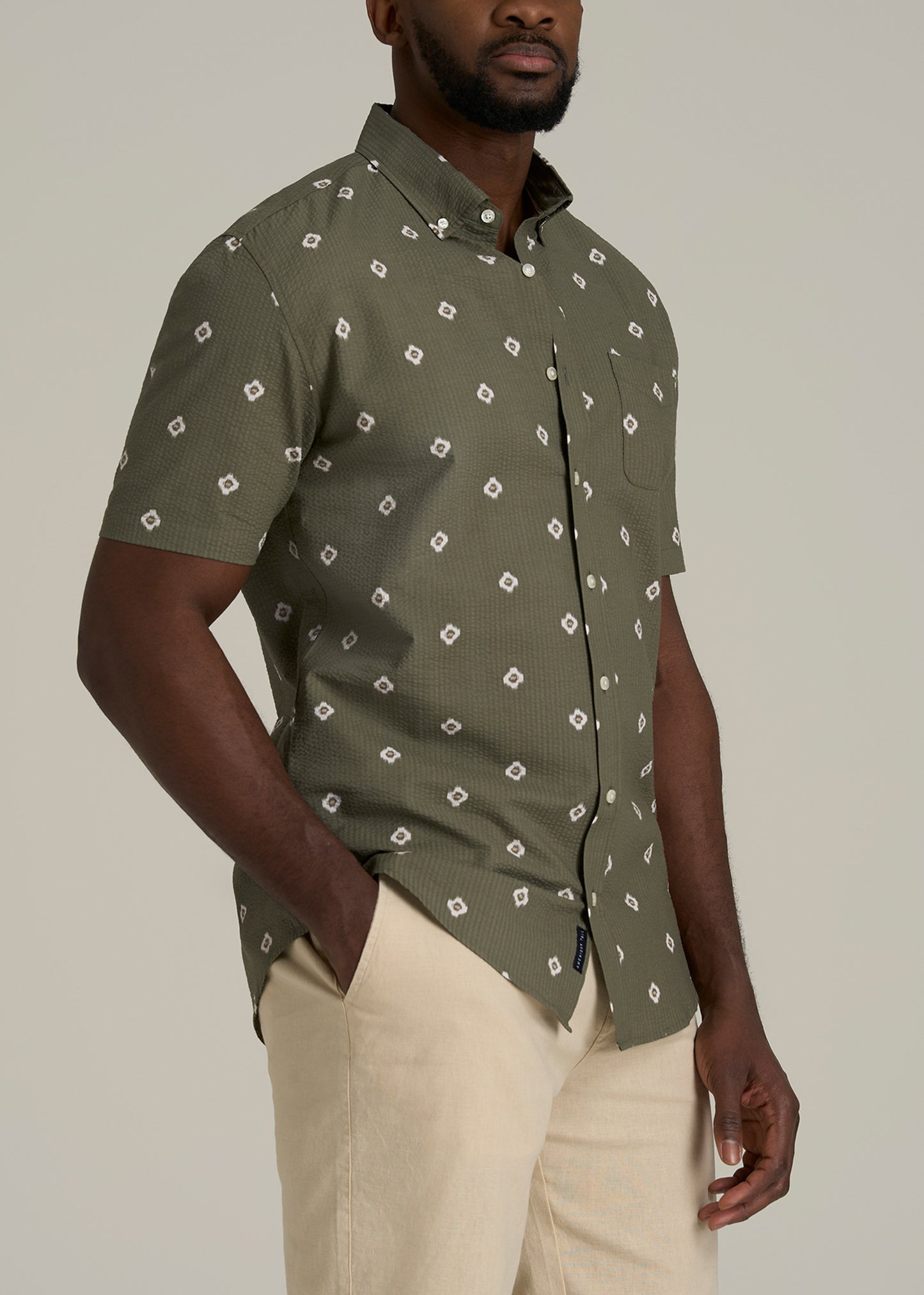 Seersucker Tall Men's Short Sleeve Shirt in Olive and Beige Floral