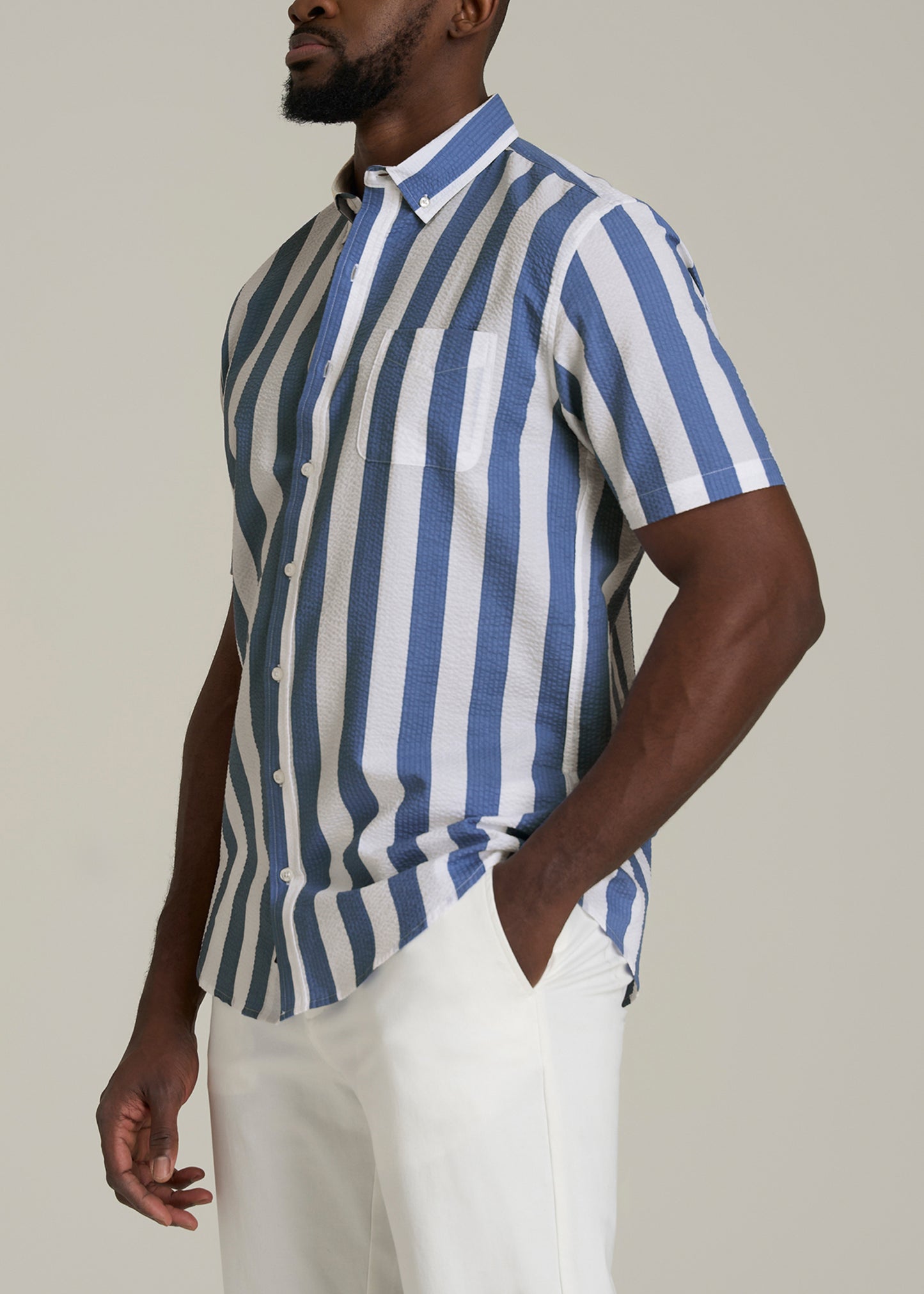 Seersucker Tall Men's Short Sleeve Shirt in Periwinkle Blue Stripe