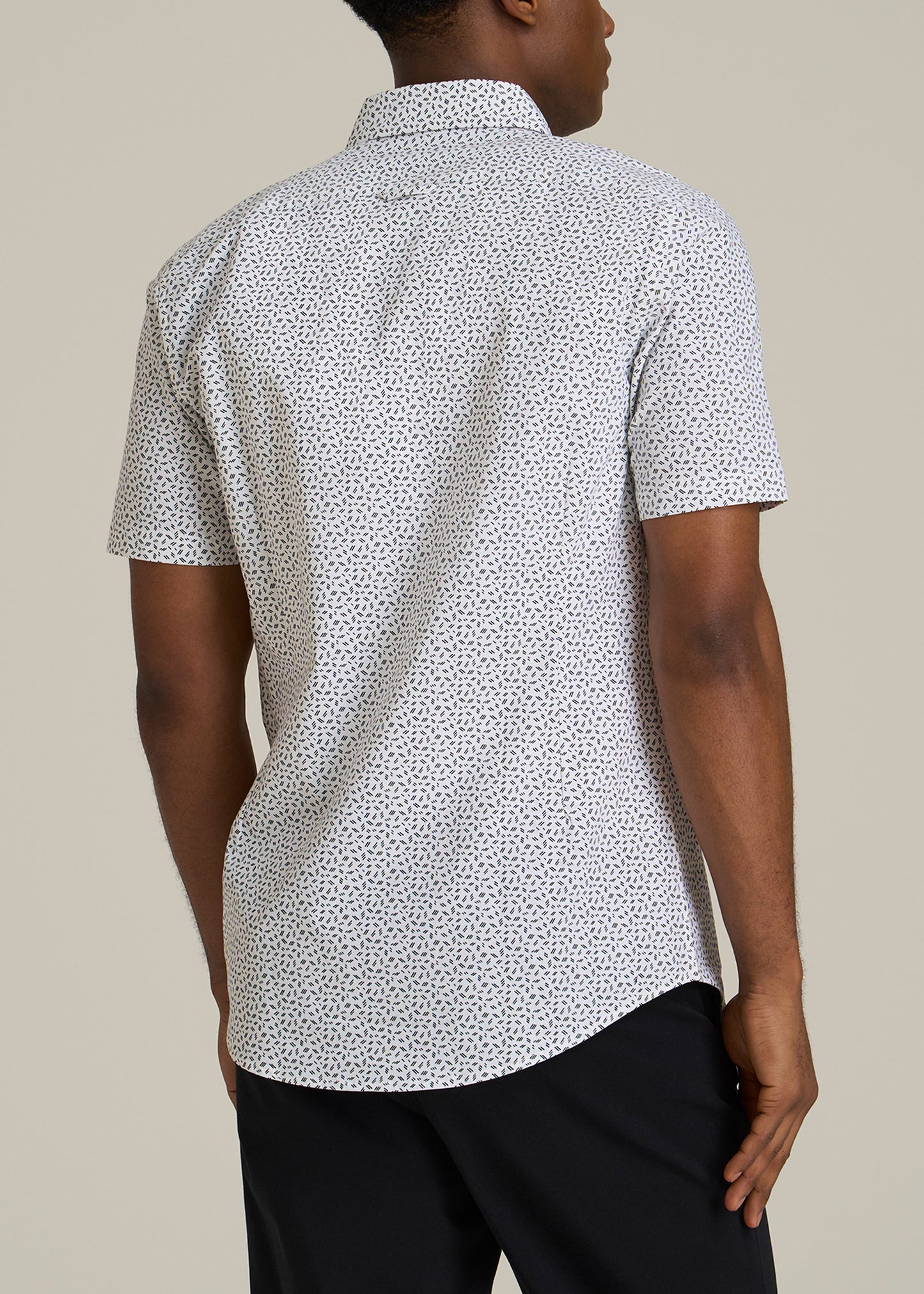 Short Sleeve Shirt for Tall Men in Black and White Geometric