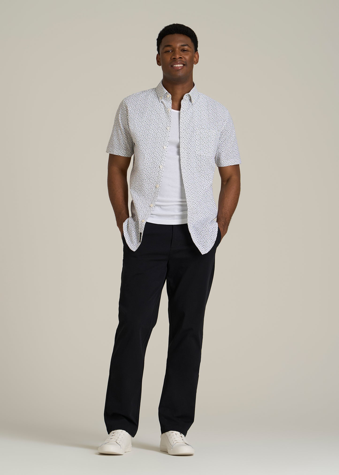 Short Sleeve Shirt for Tall Men in Black and White Geometric