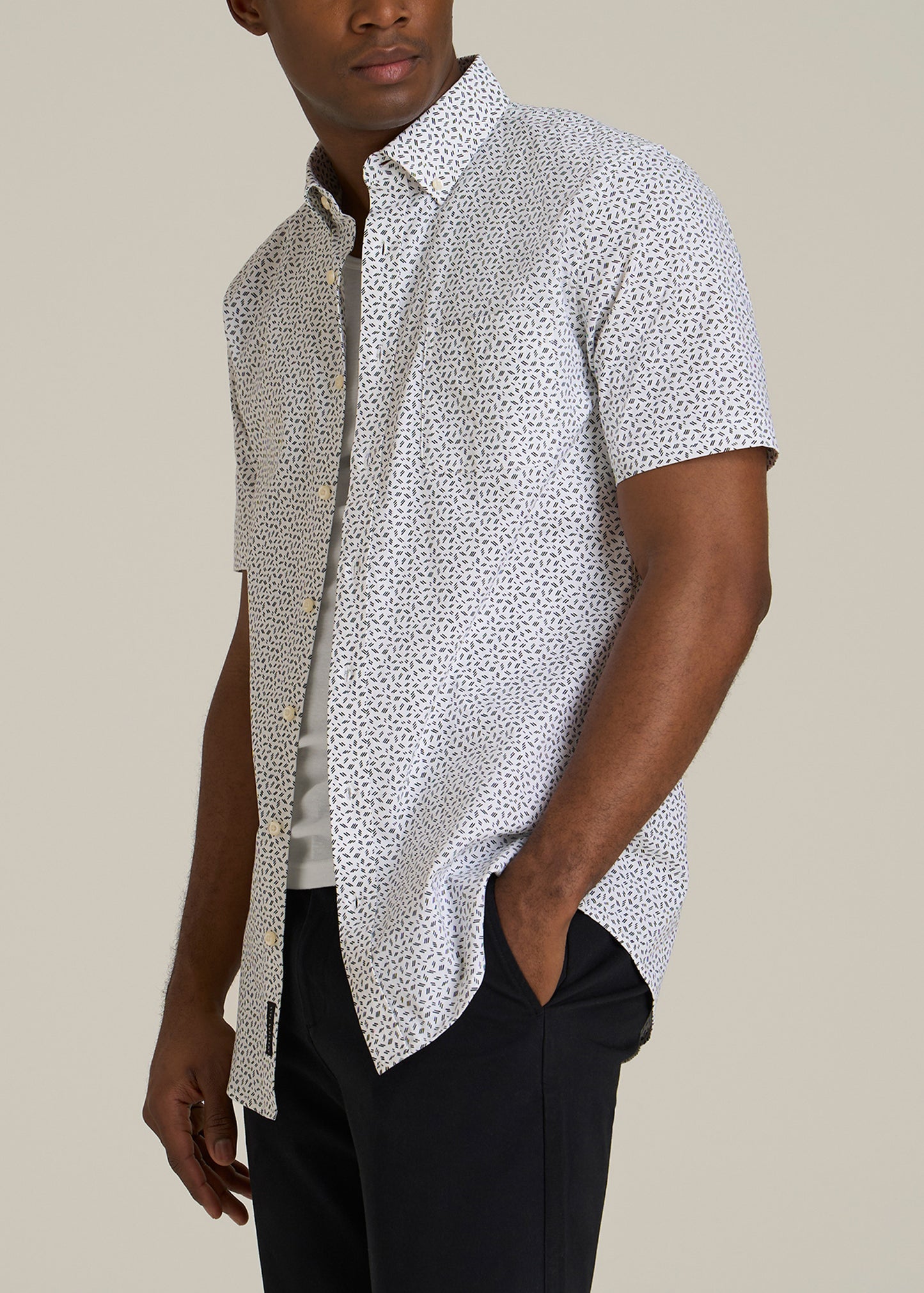 Short Sleeve Shirt for Tall Men in Black and White Geometric