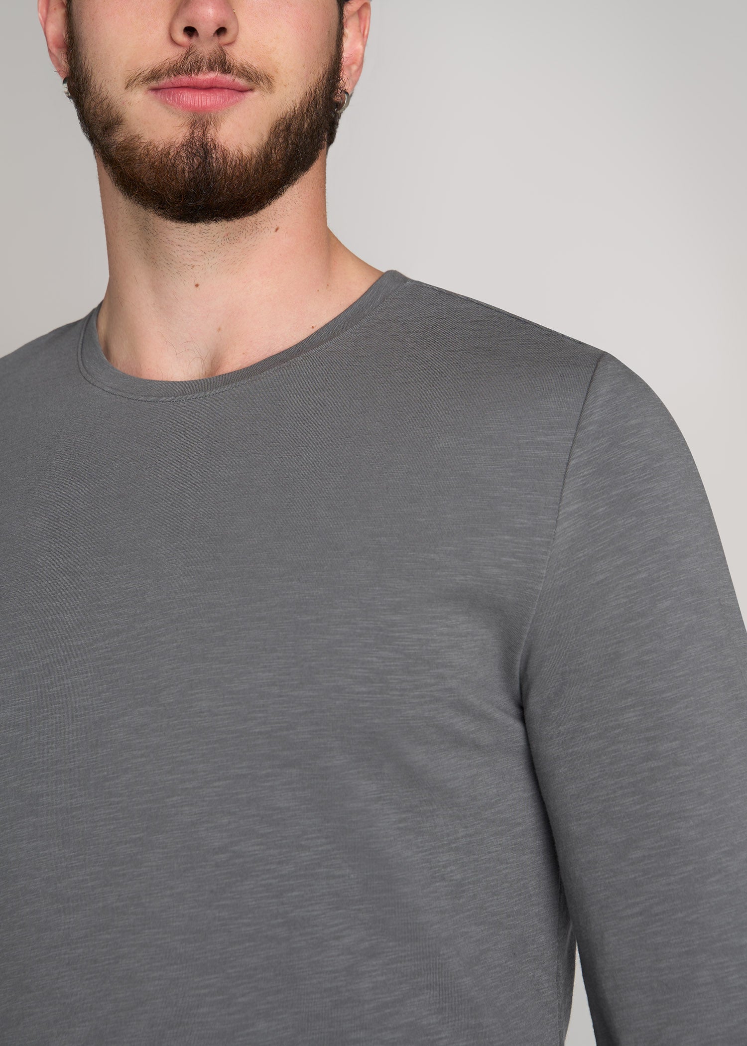 American-Tall-Men-Slub-Long-Sleeve-Scoop-Tee-Charcoal-detail