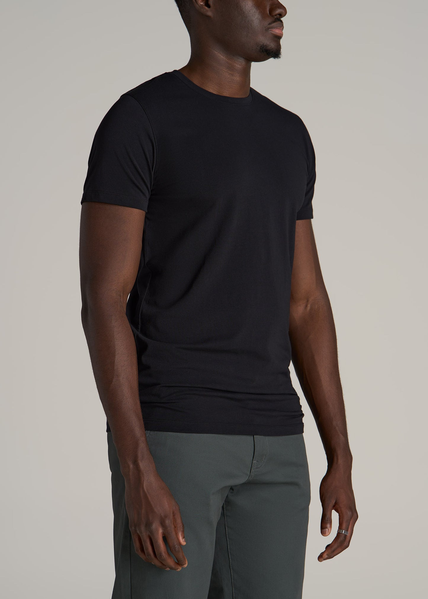 The Essential MODERN-FIT Crewneck Tee for Tall Men in Black