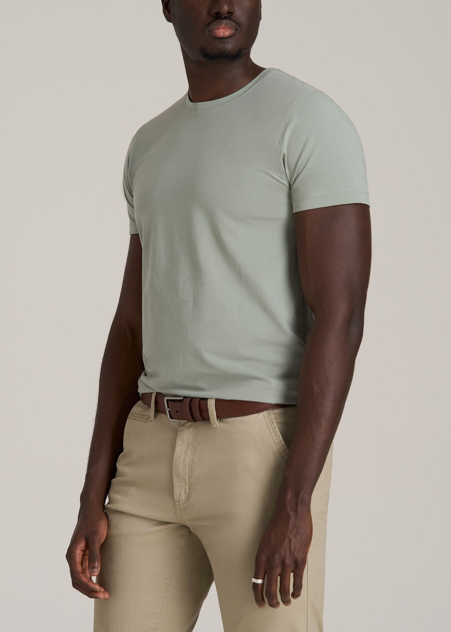 The Essential MODERN-FIT Crewneck Tee for Tall Men in Seagrass