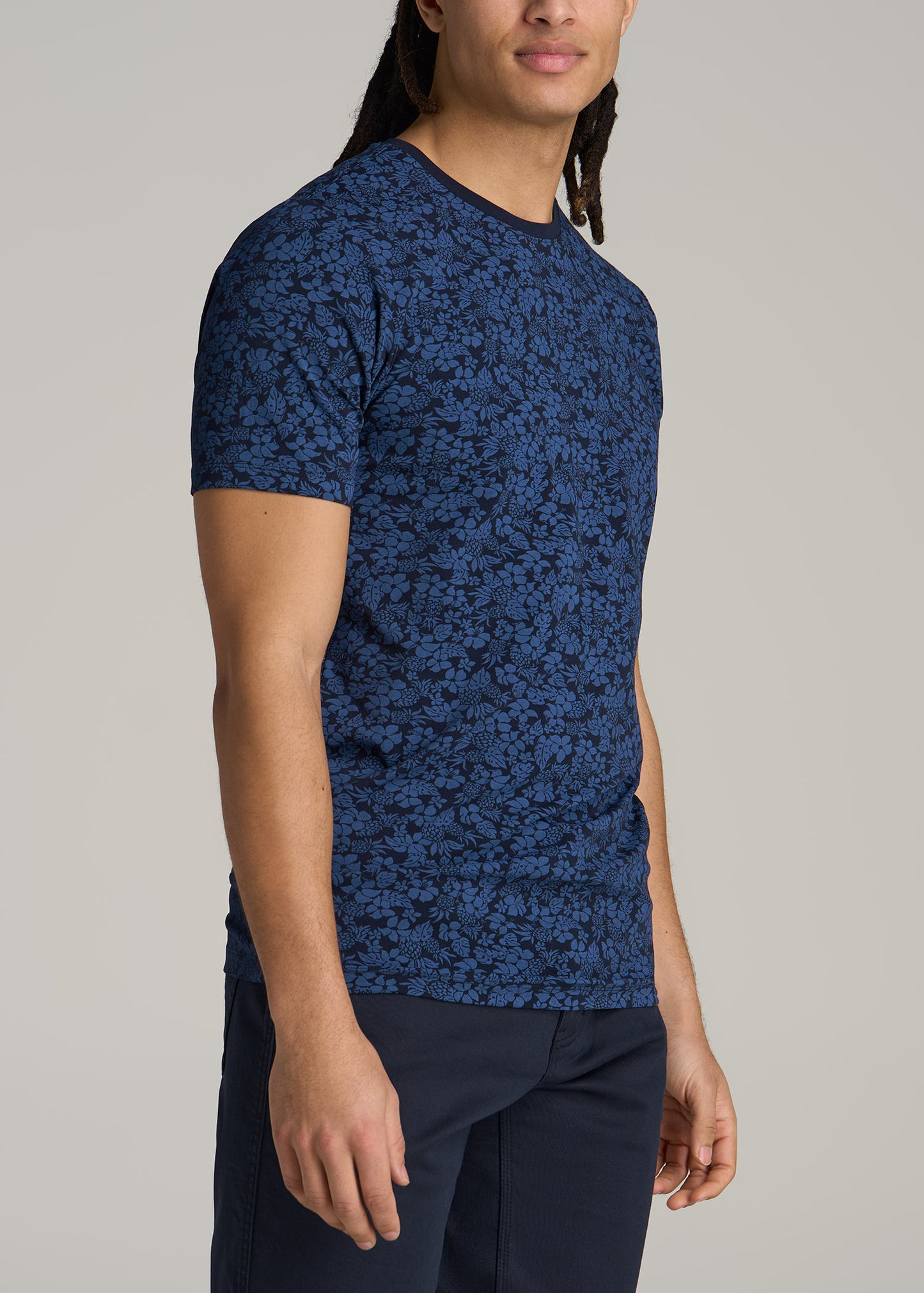 Stretch Pima Cotton Printed Tee for Tall Men in Blue Hibiscus