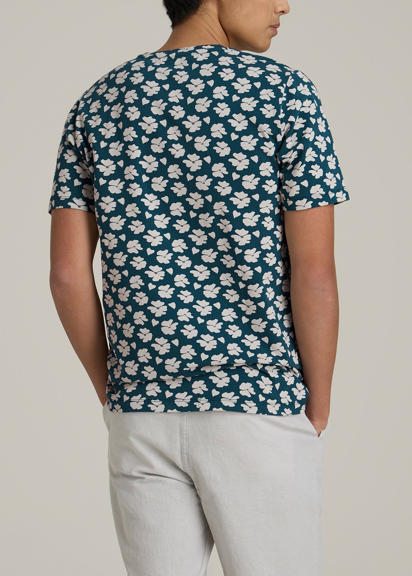 Stretch Pima Cotton Printed Tee for Tall Men in Bright Blue Floral