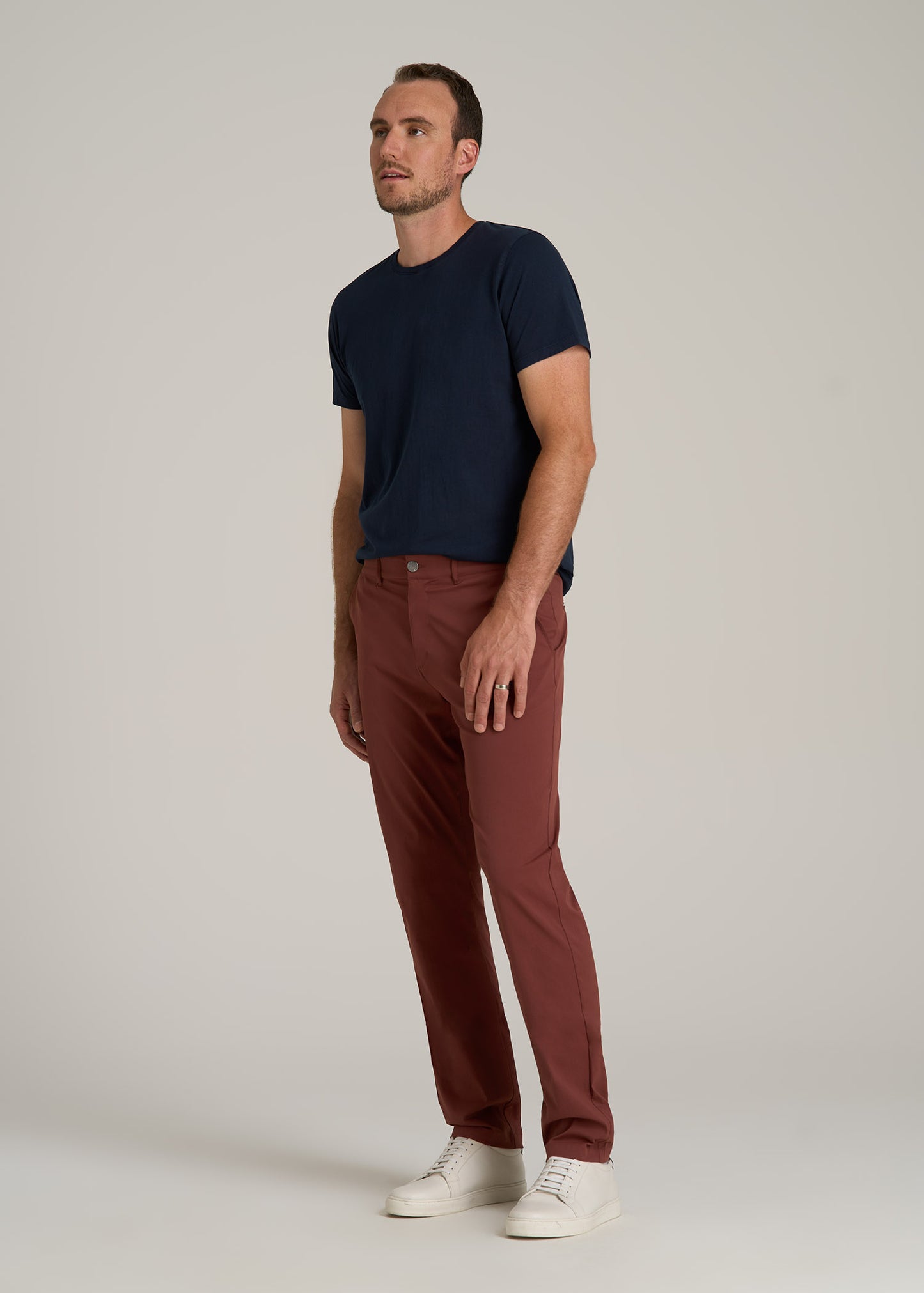 TAPERED FIT Traveler Chino Pants for Tall Men in Intense Rust