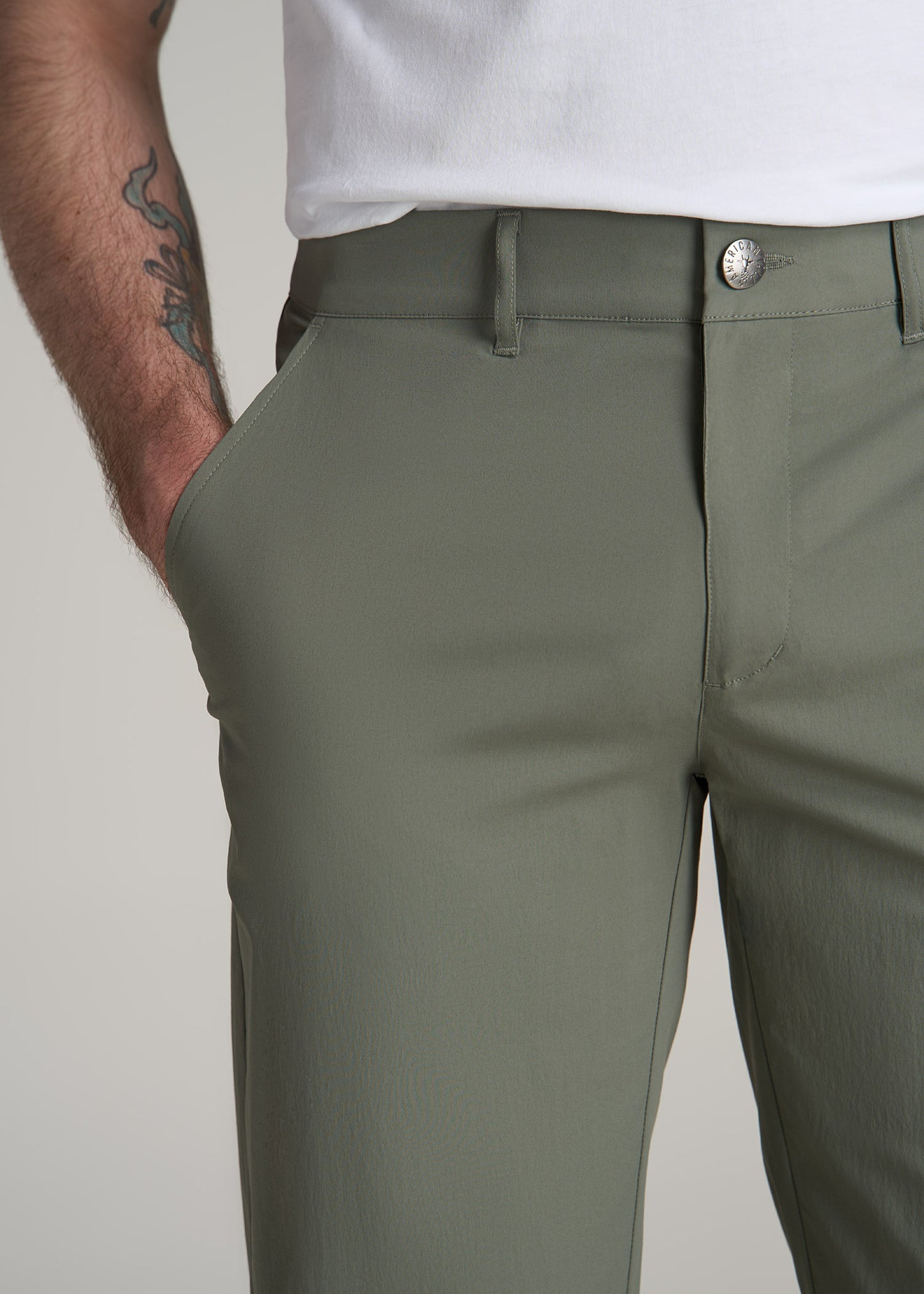 TAPERED FIT Traveler Chino Pants for Tall Men in Wreath Green