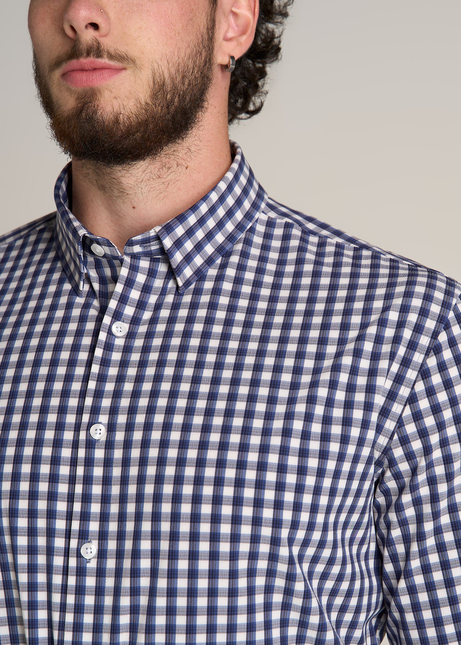 American-Tall-Men-Traveler-Stretch-Dress-Shirt-Blue-White-Gingham-Detail