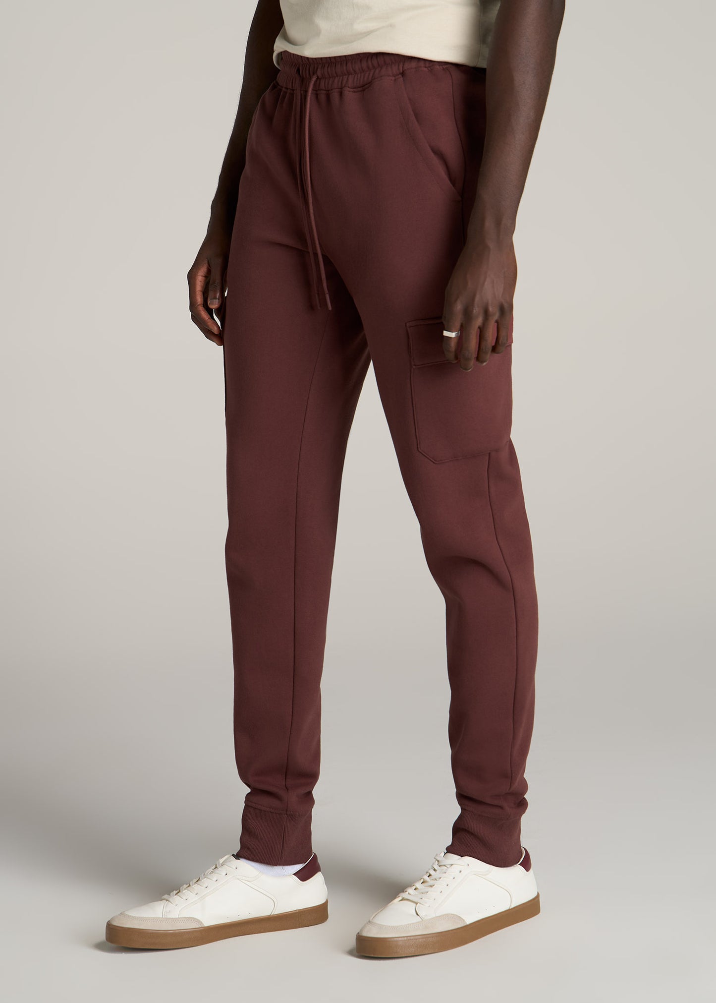 WEAREVER FLEECE CARGO JOGGER FOR TALL MEN IN CHERRY BROWN