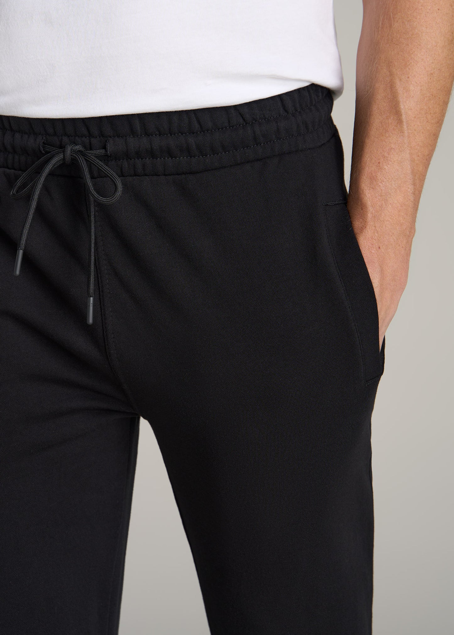 Wearever Fleece Elastic-Bottom Sweatpants for Tall Men in Black