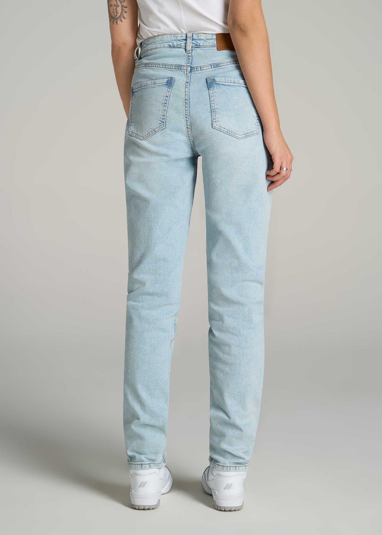 Emma High Rise Relaxed Tapered Tall Women's Jeans in Vintage Light Indigo