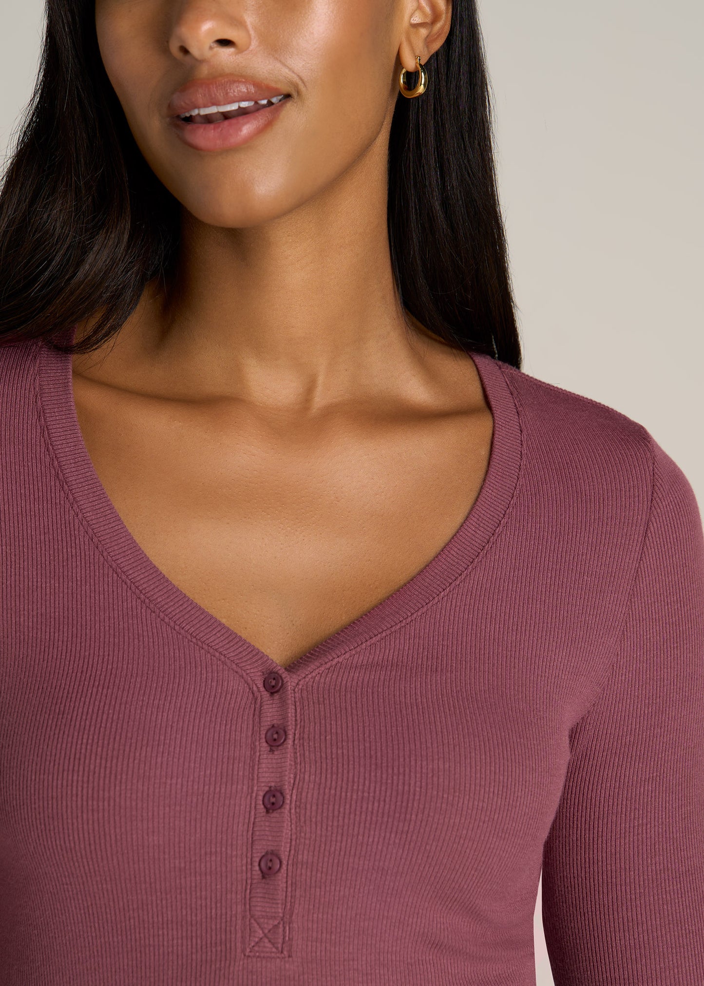 American-Tall-Women-Long-Sleeve-Ribbed-V-Neck-Henley-Astrodust-detail