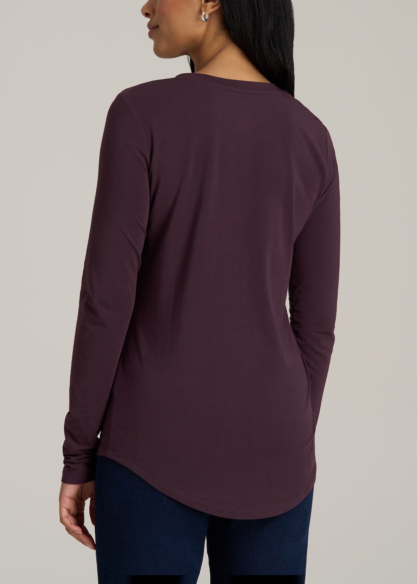 Long Sleeve Scoop V-Neck Tee Shirt for Tall Women in Deep Purple