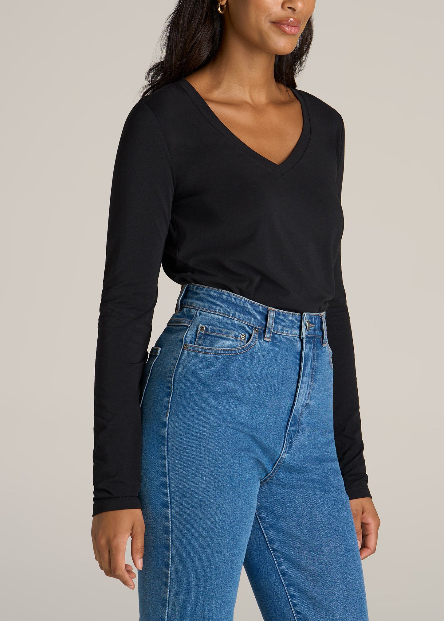 American-Tall-Women-Long-sleeve-scoop-v-neck-tee-Black-side